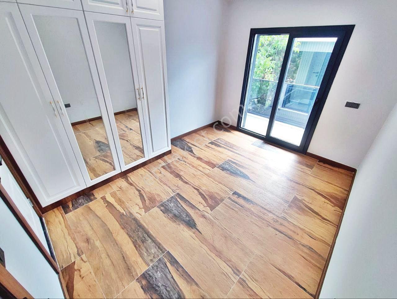 Aygül'den Güre'de Eşsiz Kaliteye Sahip Site İçinde Otoparklı Bahçeli Tam Müstakil 3+1 Satılık Villa - Görsel 12