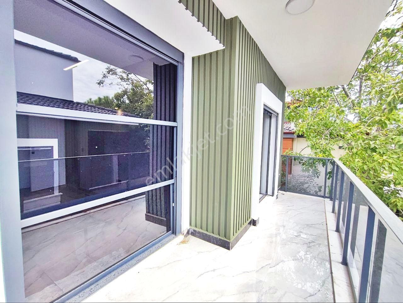 Aygül'den Güre'de Eşsiz Kaliteye Sahip Site İçinde Otoparklı Bahçeli Tam Müstakil 3+1 Satılık Villa - Görsel 13