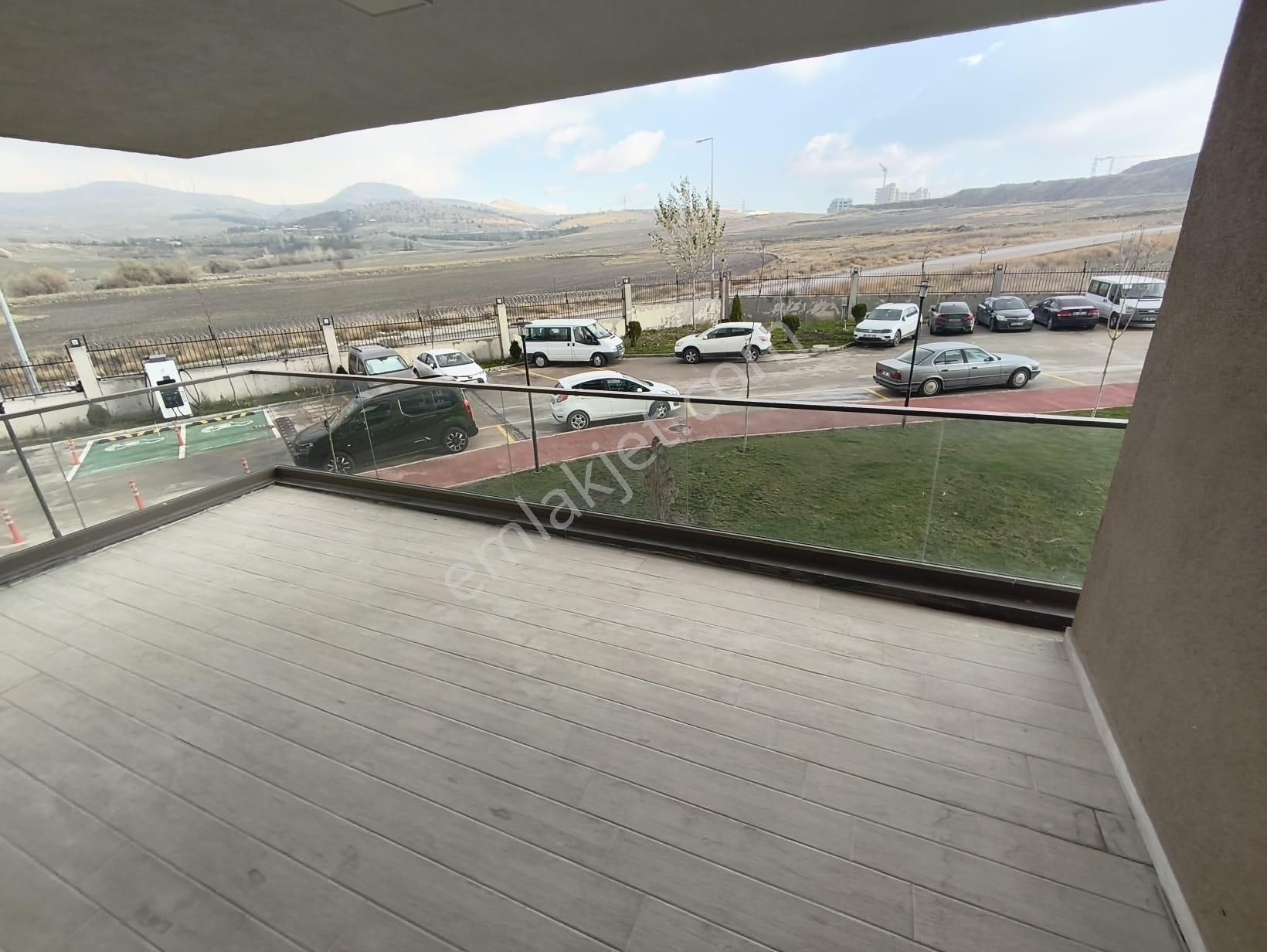 Ovacık'ın Tek Yapay Göl Projeli Sitesi Northland'da Lüks Daire - Görsel 31