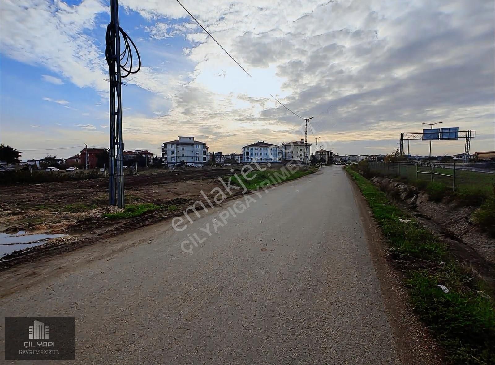 ## 16 Adet 2+1 Yapılabilir Arsa ## - Görsel 3