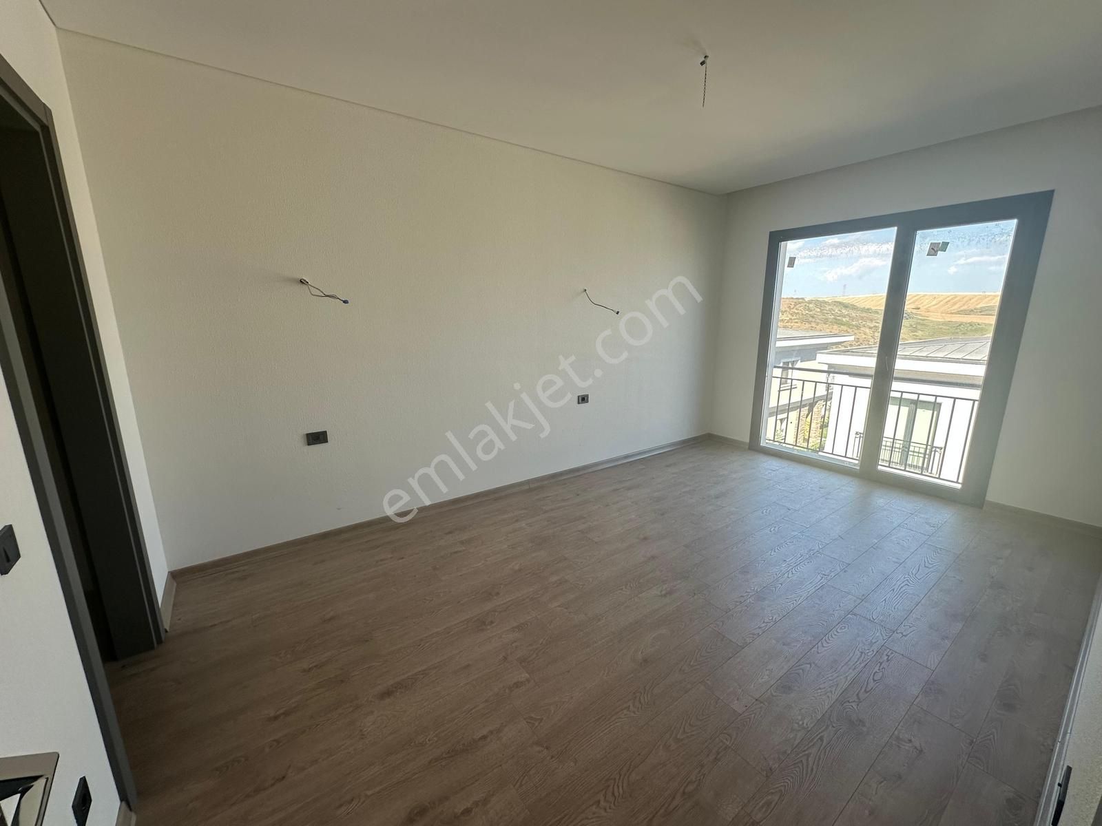 Bahçeşehir Alya Bahçe 6+1 Gölete Yakın Satılık Köşe Konum Villa - Görsel 19