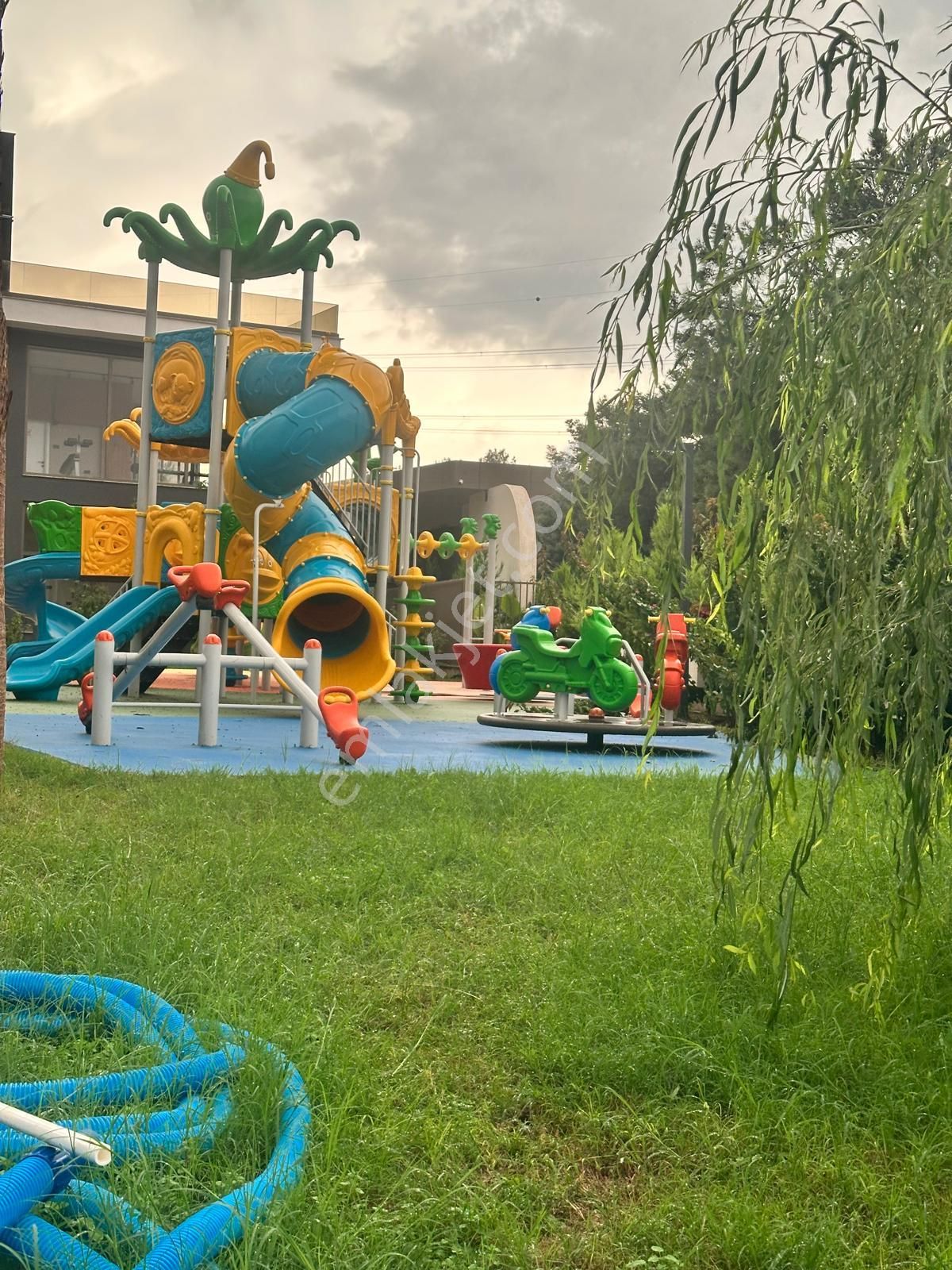 Varsak Karşıyaka Da 2+1 Lüx Site İçinde Ferah Fırsat Y.giriş Daire - Görsel 3