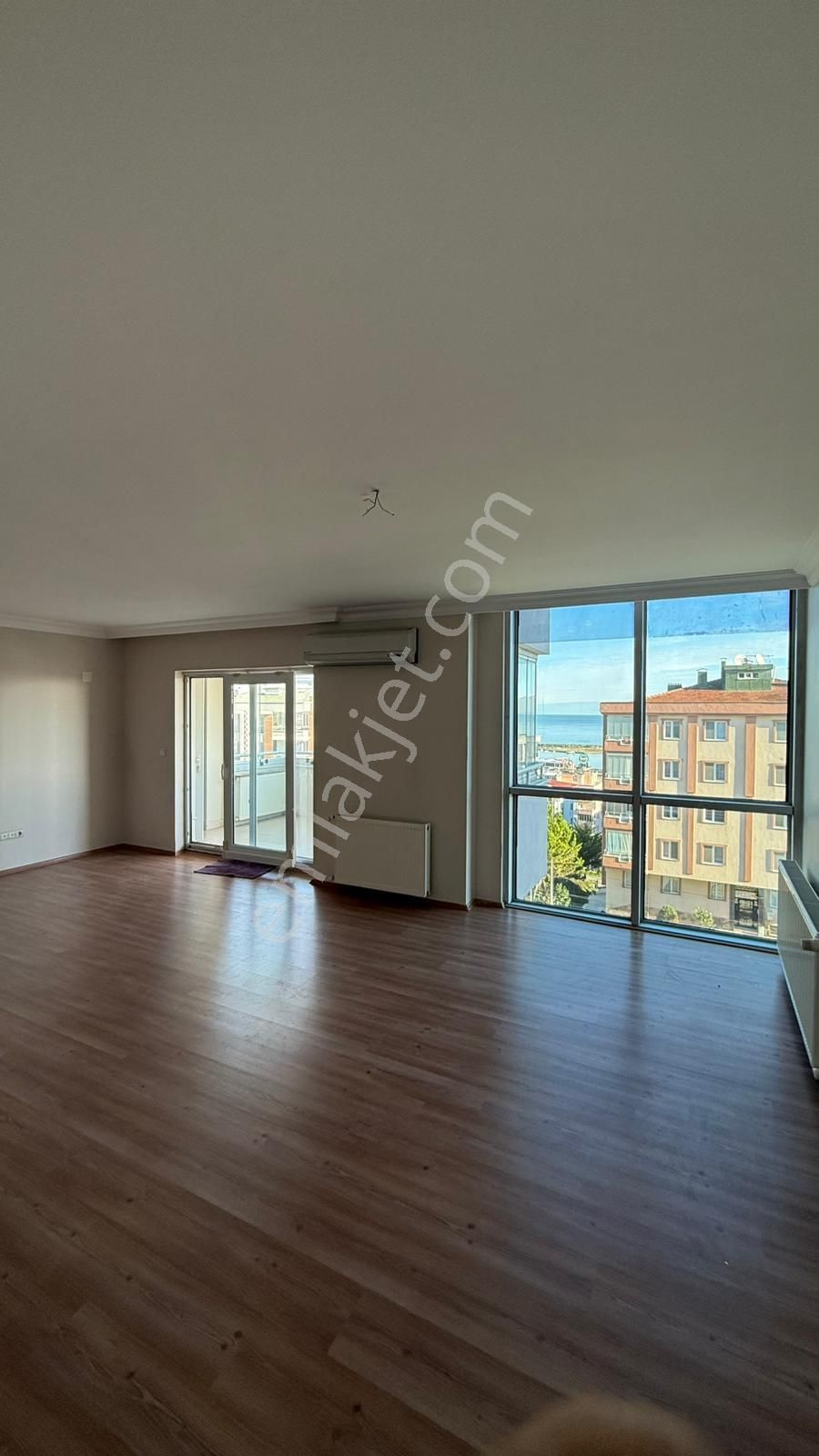 Körfez Utku Sitesinde Modern Donatılı Ve Cam Balkonlu Geniş 3+1! - Görsel 10