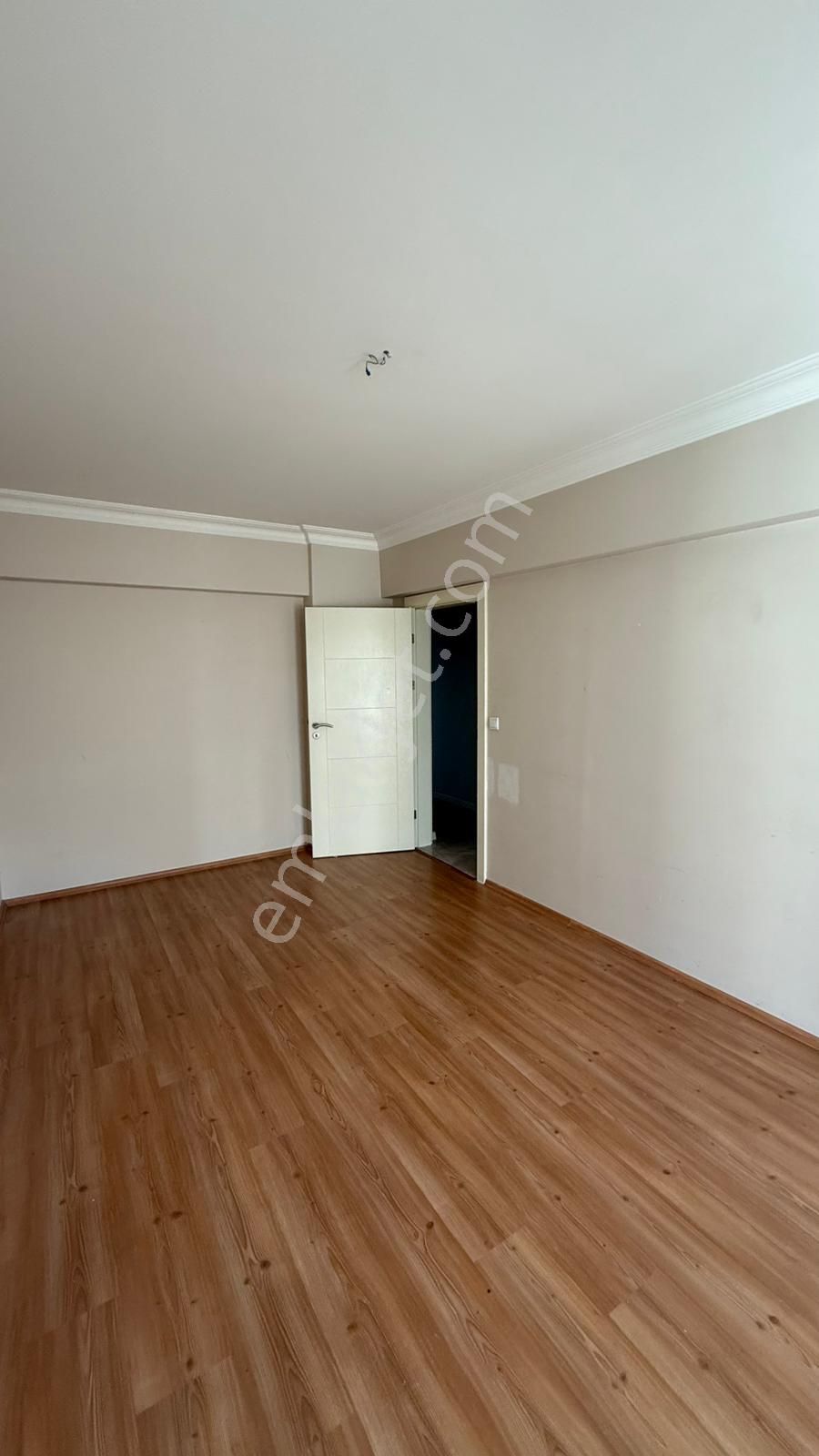 Körfez Utku Sitesinde Modern Donatılı Ve Cam Balkonlu Geniş 3+1! - Görsel 19