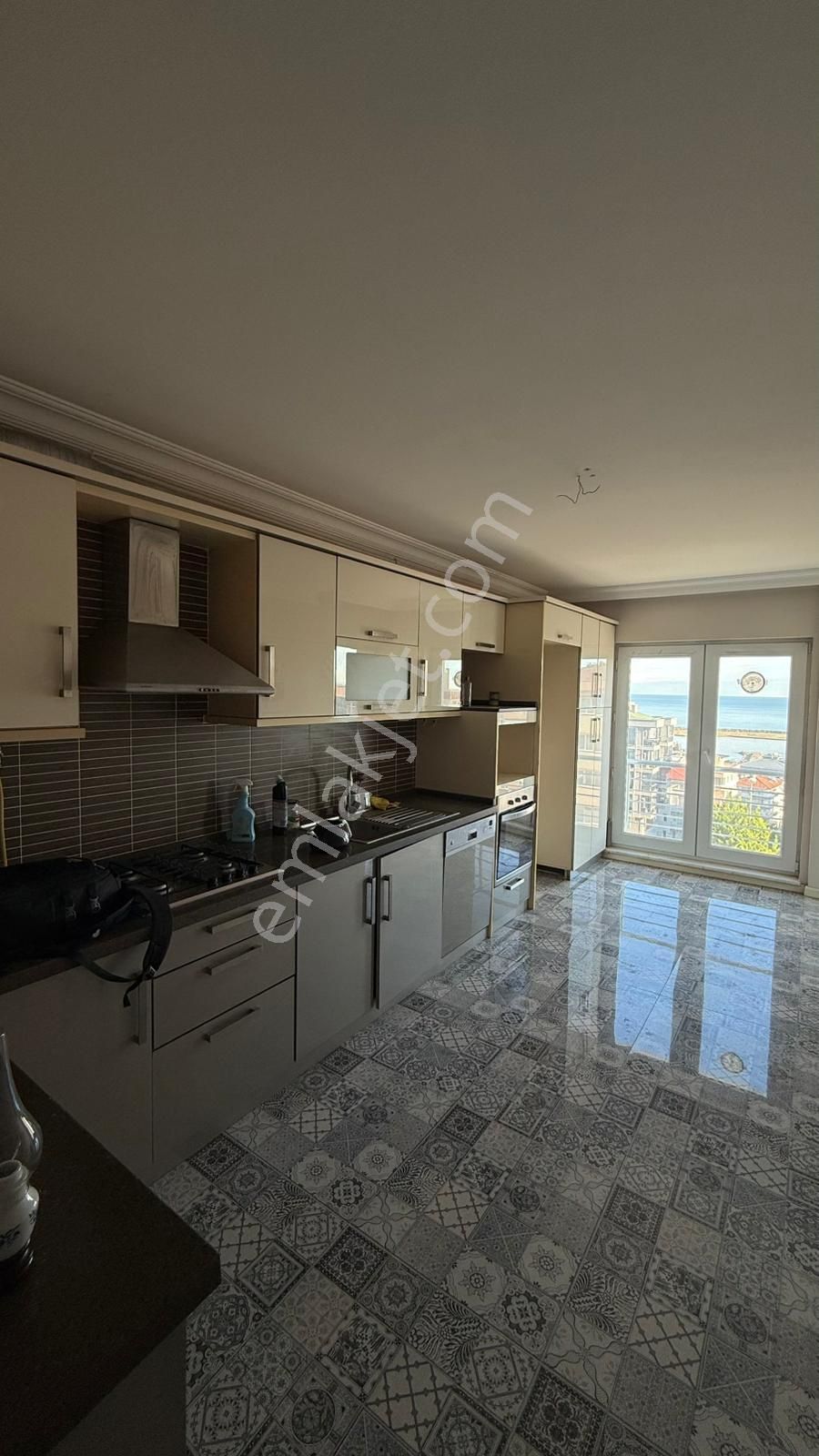 Körfez Utku Sitesinde Modern Donatılı Ve Cam Balkonlu Geniş 3+1! - Görsel 12