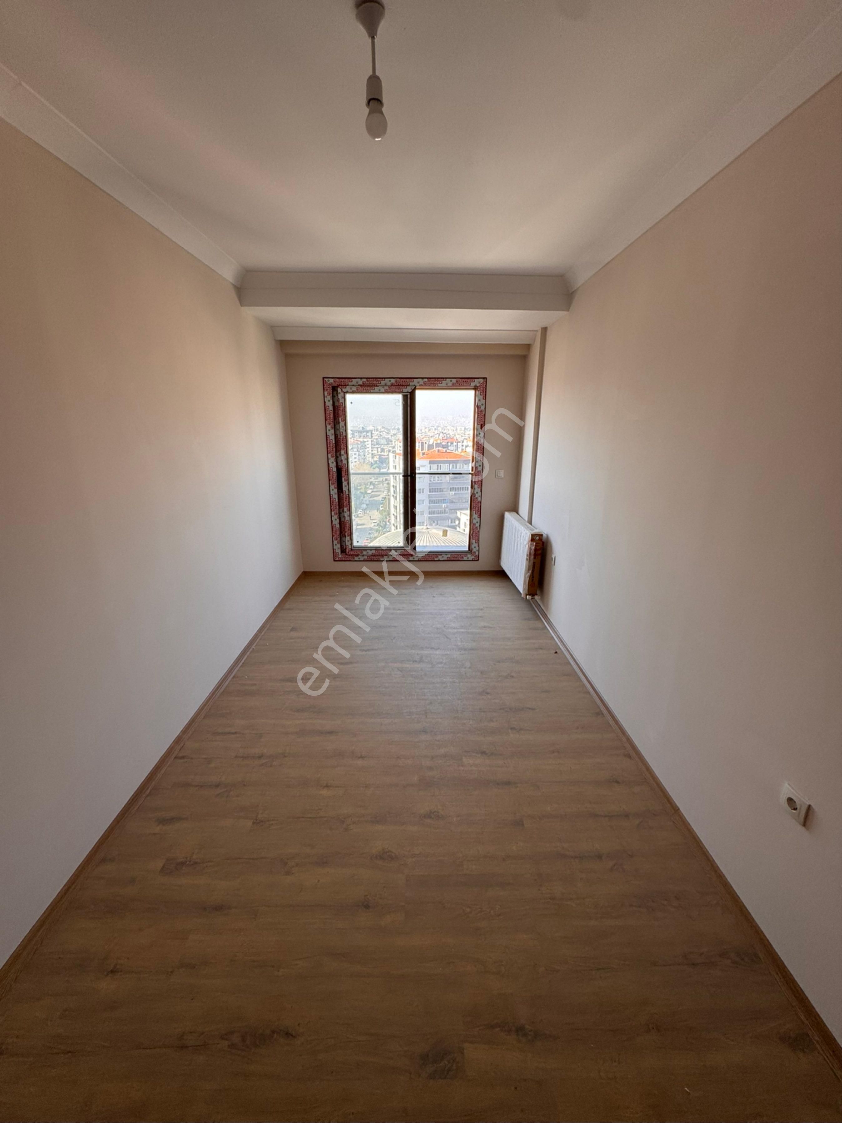 İzmir Buca Site İçerisinde Kapalı Mutfak 2+1 - Görsel 3