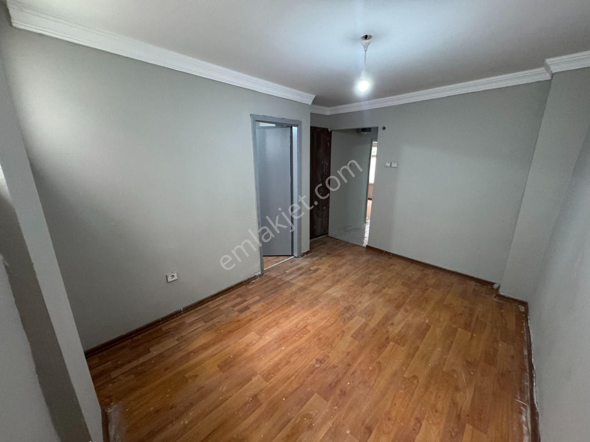 Turyap' Tan Fatih Seyit Ömer' De Bahçeli Tadilatlı Satılık 2+1 Daire - Görsel 3