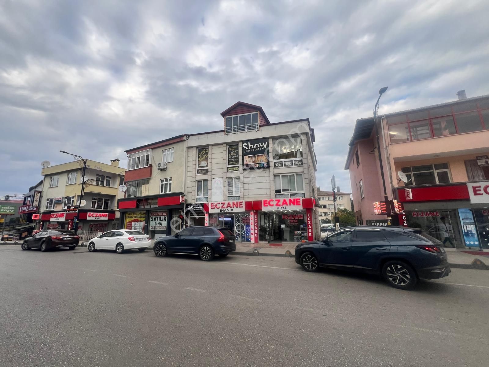 Kalkınma Mah. Ktü Ve Tıp Fakültesi Yanında Satılık 235 M2 İşyeri