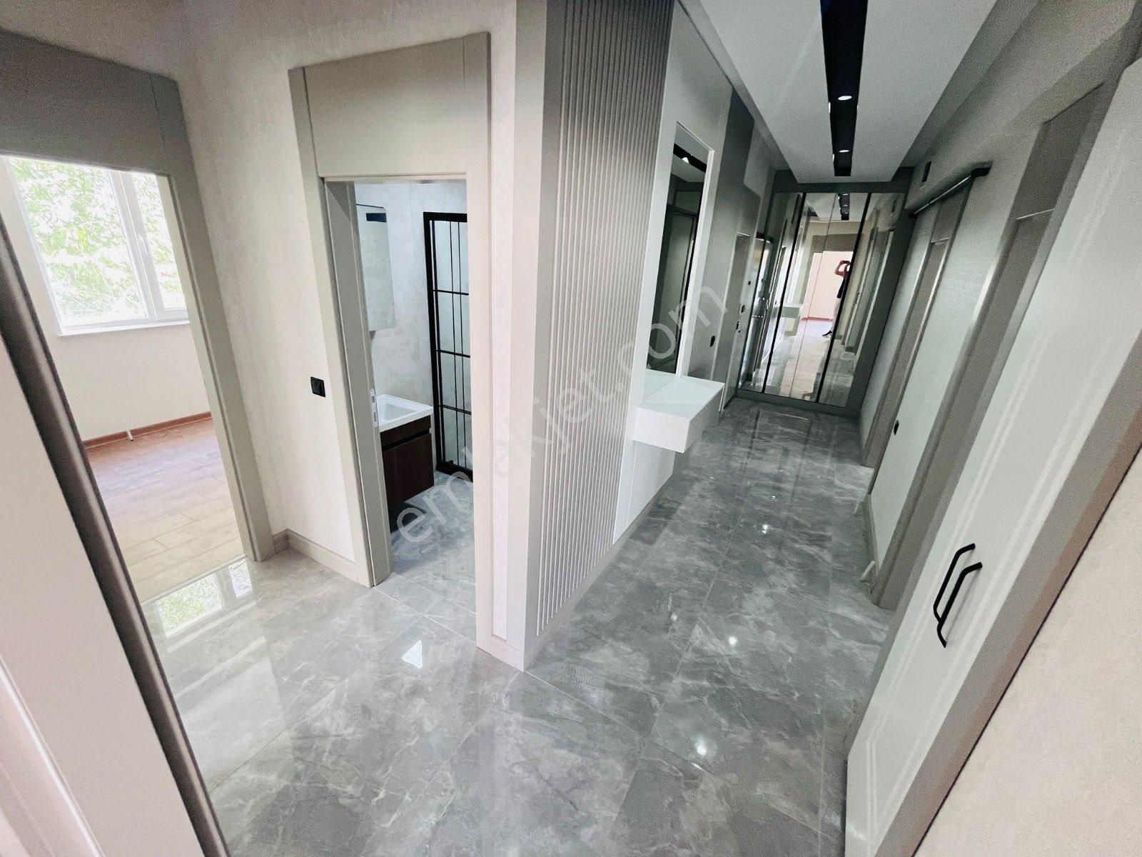 Bayram Gayrimenkulden Pınarbaşı Mah 3+1 1.ara Katta 0 Asansörlü Satılık Full Yapılı Daire - Görsel 20
