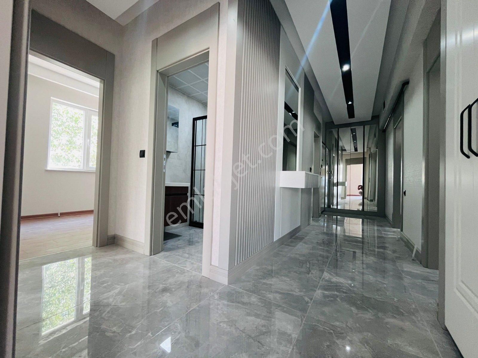 Bayram Gayrimenkulden Pınarbaşı Mah 3+1 1.ara Katta 0 Asansörlü Satılık Full Yapılı Daire - Görsel 25
