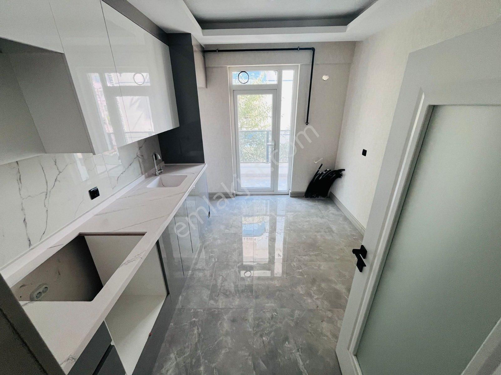Bayram Gayrimenkulden Pınarbaşı Mah 3+1 1.ara Katta 0 Asansörlü Satılık Full Yapılı Daire - Görsel 5