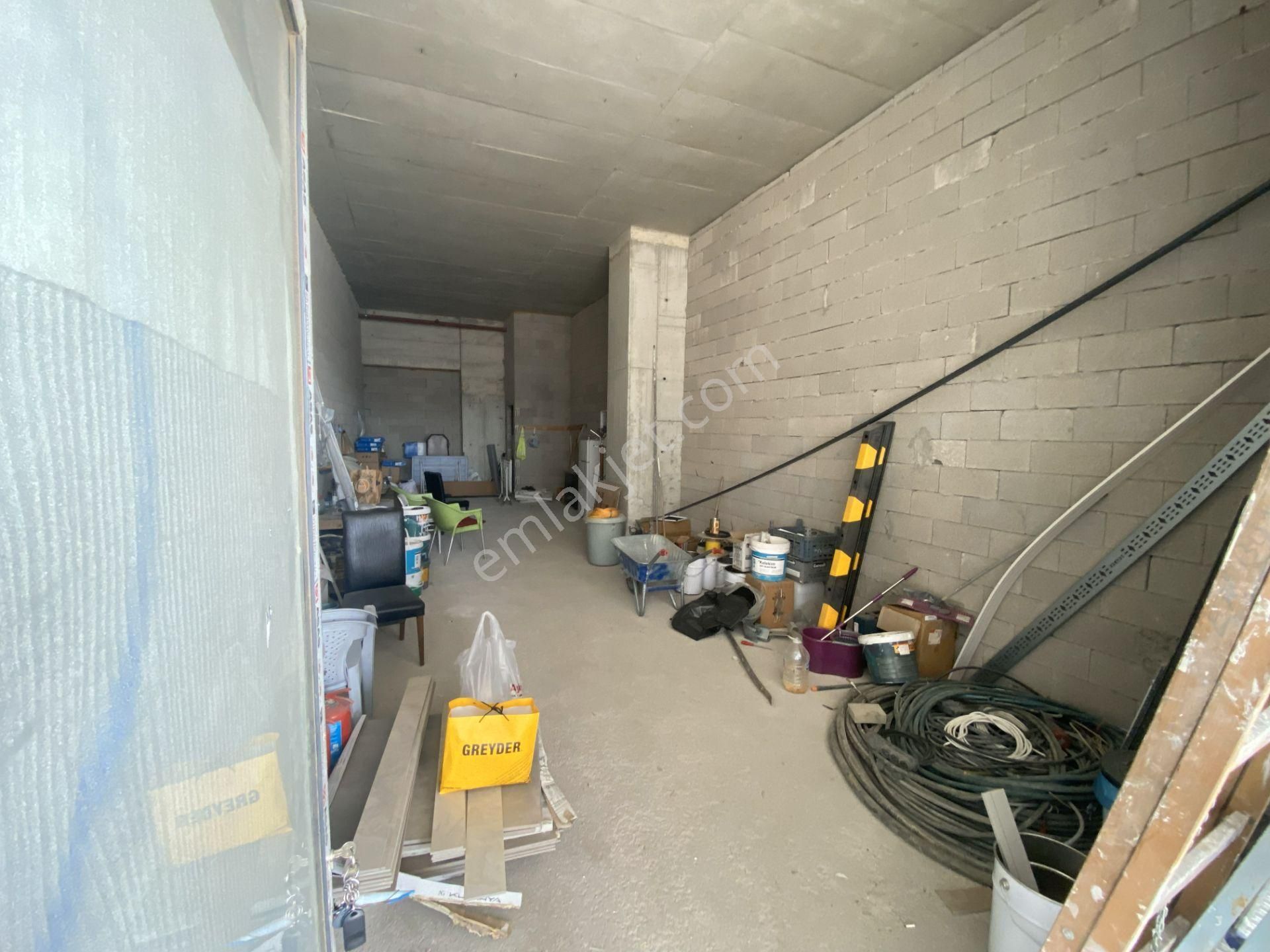 Yenimahalle Serhat Mahallesinde Elegance Meydan Kiralık Dükkan - Görsel 2