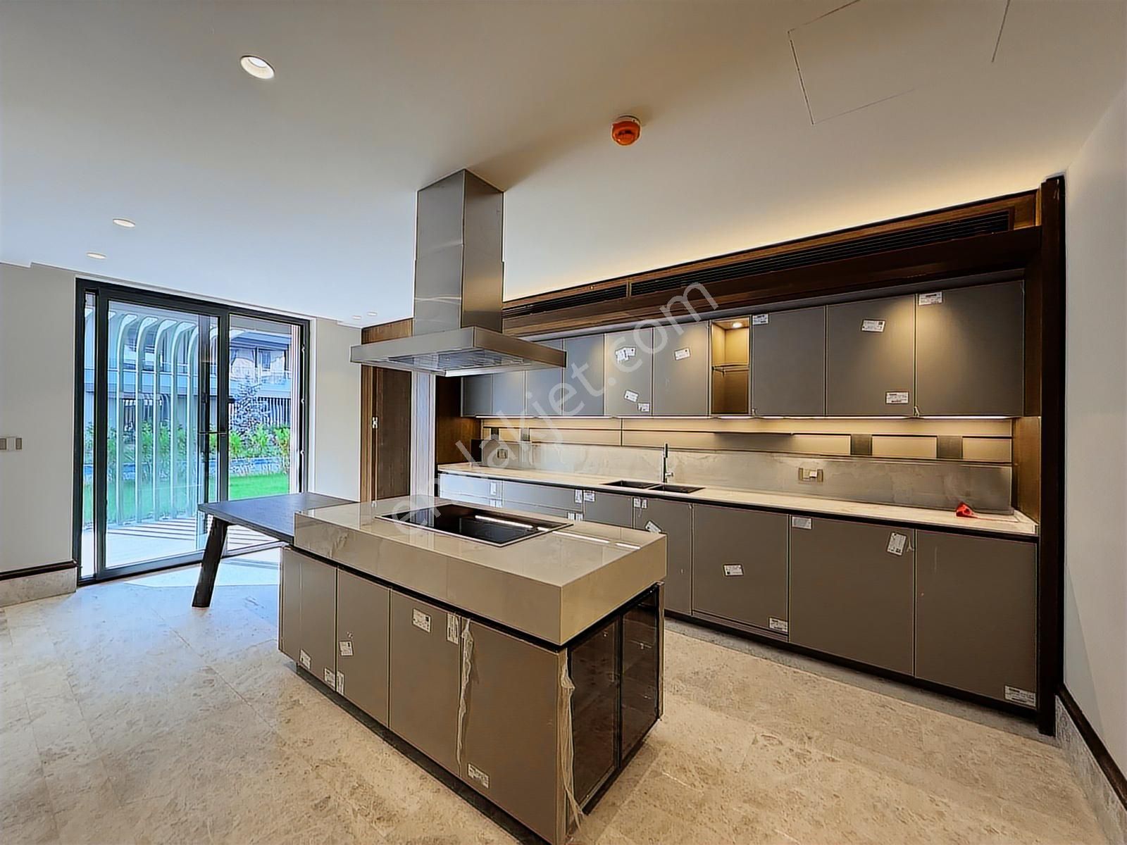 Florya'da Bahçeli Geniş Metrekareli Yeni Projede Satılık 4+1 Daire - Görsel 9