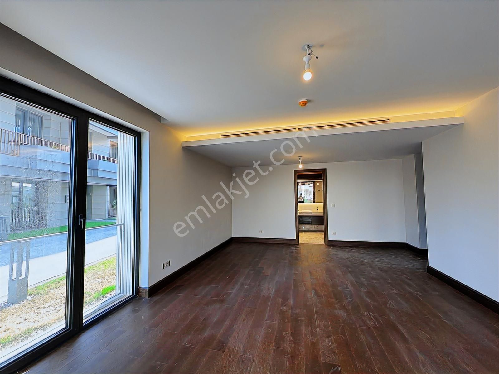 Florya'da Bahçeli Geniş Metrekareli Yeni Projede Satılık 4+1 Daire - Görsel 26