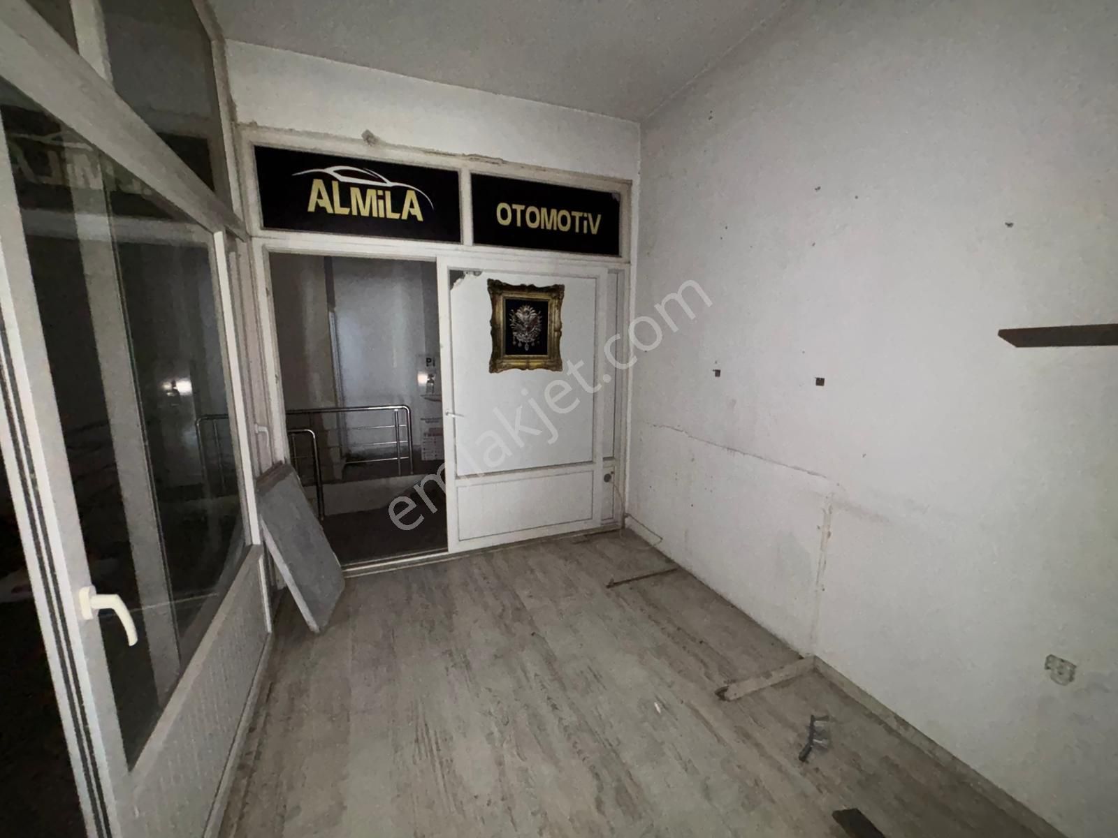 Usta Gayrimenkul'den D-400 Karayolu Üzerinde Kiralık Dükkan - Görsel 13