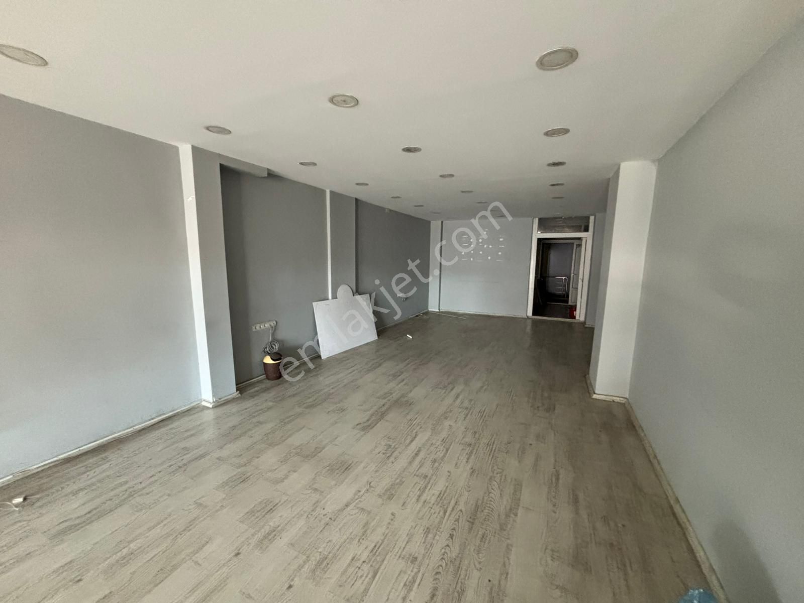 Usta Gayrimenkul'den D-400 Karayolu Üzerinde Kiralık Dükkan - Görsel 14