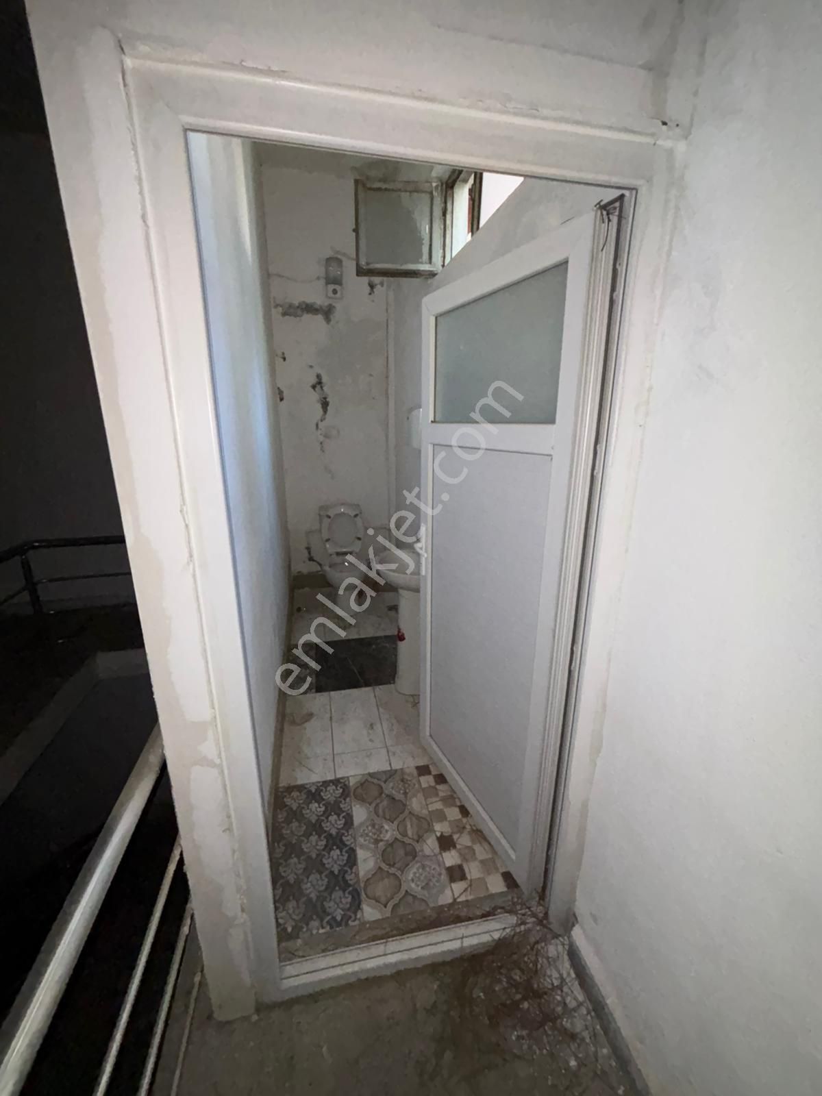 Usta Gayrimenkul'den D-400 Karayolu Üzerinde Kiralık Dükkan - Görsel 10