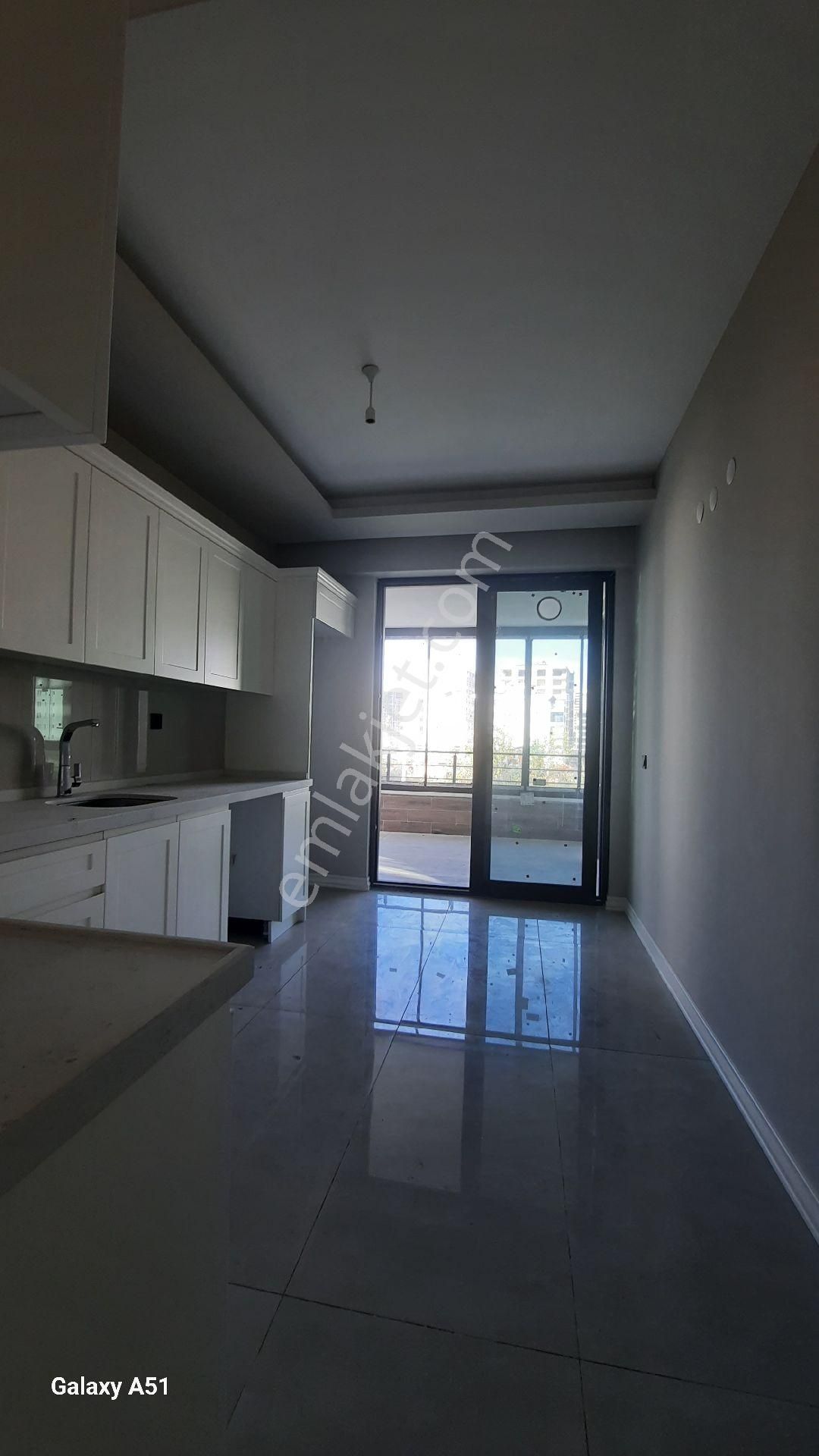 İlkadım Derebahçe De Lüks Yapılı 2+1 Satılık Daire - Görsel 19