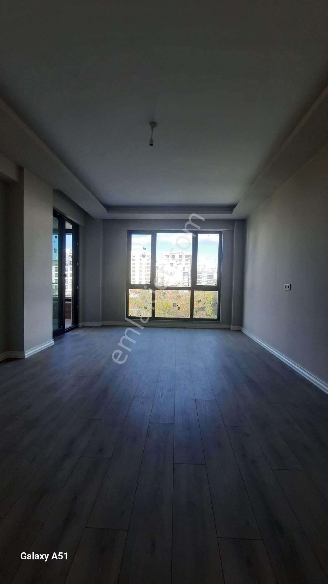 İlkadım Derebahçe De Lüks Yapılı 2+1 Satılık Daire - Görsel 8