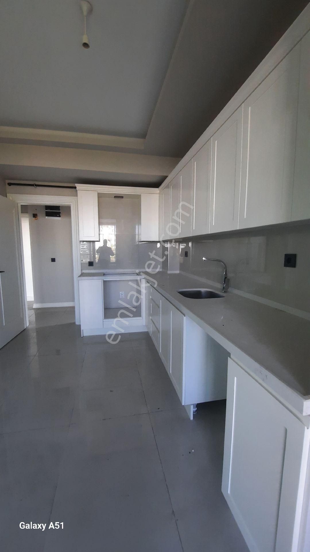 İlkadım Derebahçe De Lüks Yapılı 2+1 Satılık Daire - Görsel 18