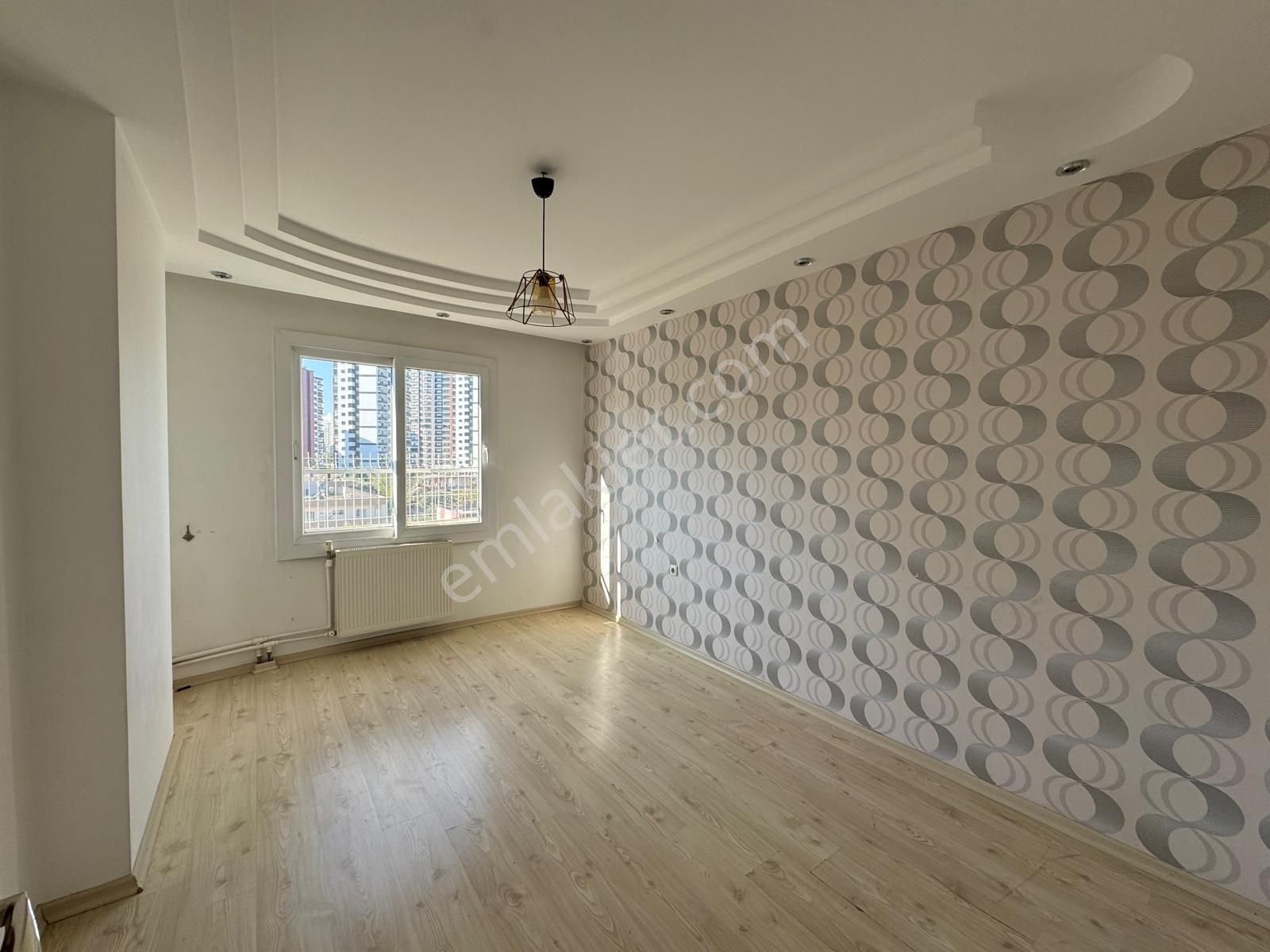 Remax Toros'tan Soli Civarı Doğalgazlı Havuzlu Satılık 3+1 - Görsel 7