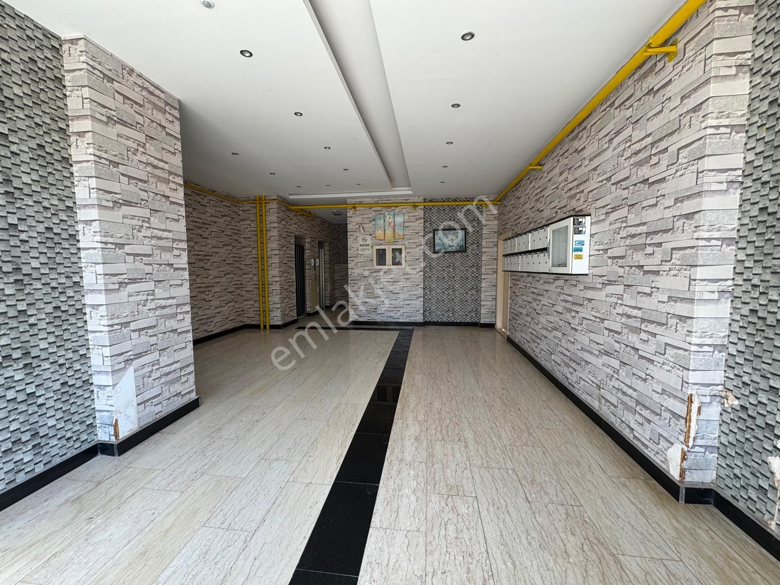 Remax Toros'tan Soli Civarı Doğalgazlı Havuzlu Satılık 3+1 - Görsel 27