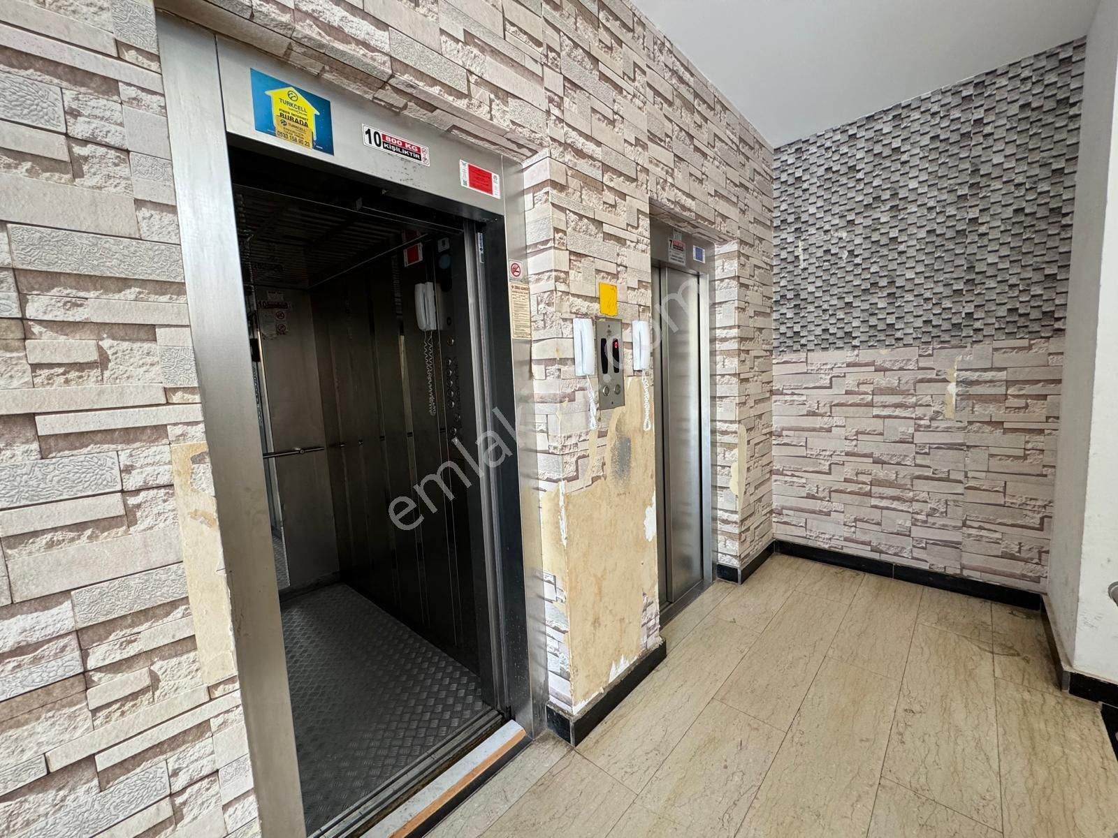 Remax Toros'tan Soli Civarı Doğalgazlı Havuzlu Satılık 3+1 - Görsel 26