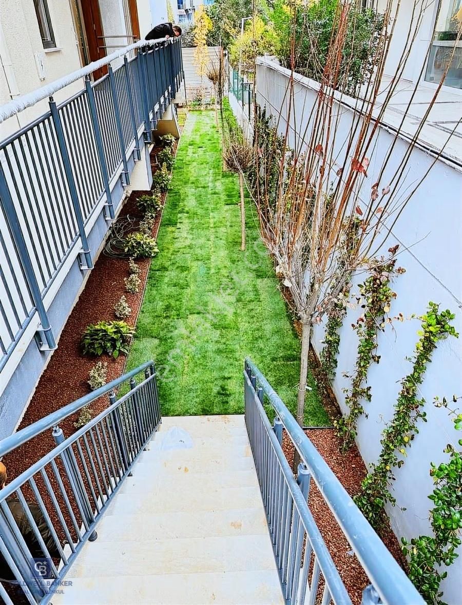 Sahrayıcedit E5'te Sıfır Binada Satılık Ofis Katı 185m² Brüt - Görsel 22
