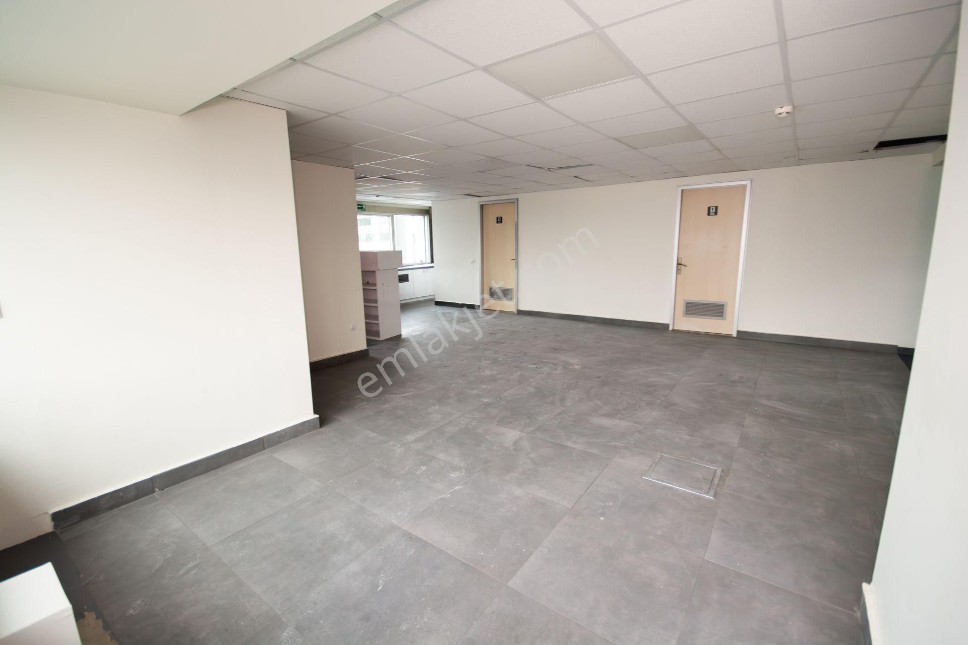 Şişli Esentepe 700 M2 Kiralık A+ Plaza Katı - Görsel 29