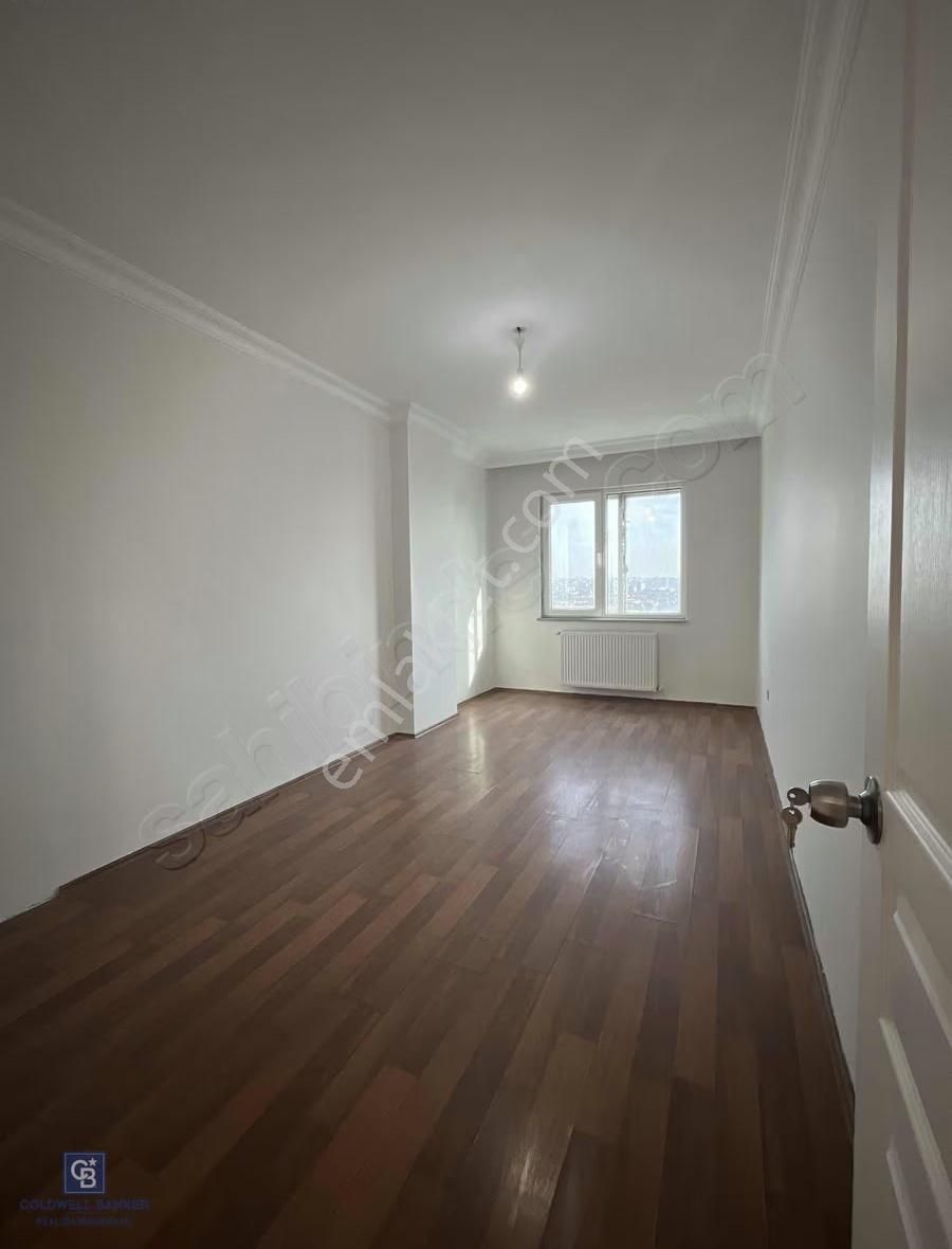 Libadiye Caddesi Üzeri Merkezi Konumda Geniş 3+1 Kiralık Ofis - Görsel 10