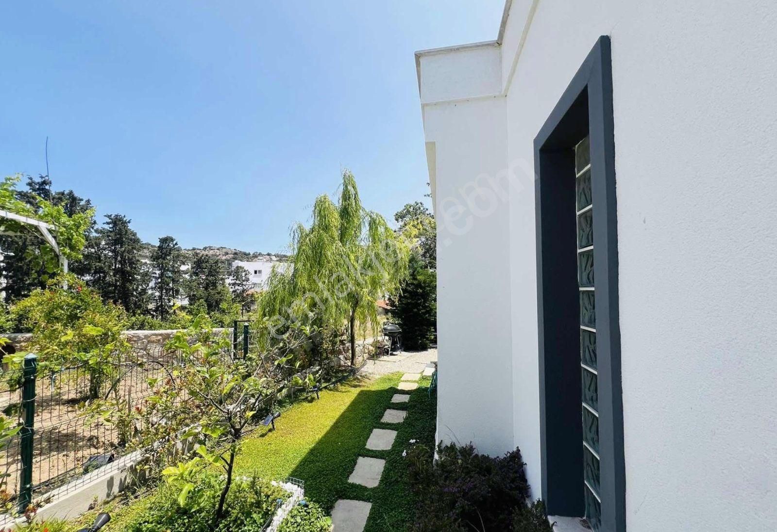 Bonema'dan Gümüşlükte Denize Yürüme Mesafesinde 3+1 Villa - Görsel 7