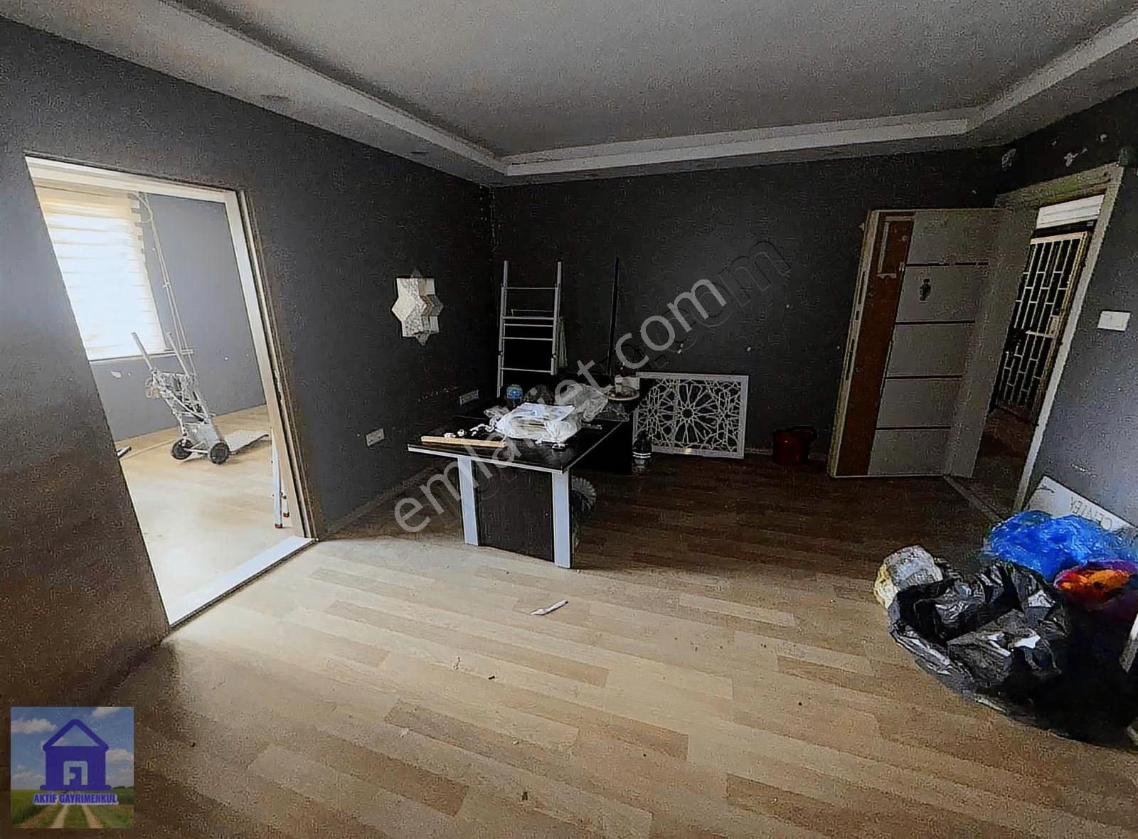 Şirinevler Meydanda 7. Kat Asansörlü Kiralık 1+1 Ofis - Görsel 15