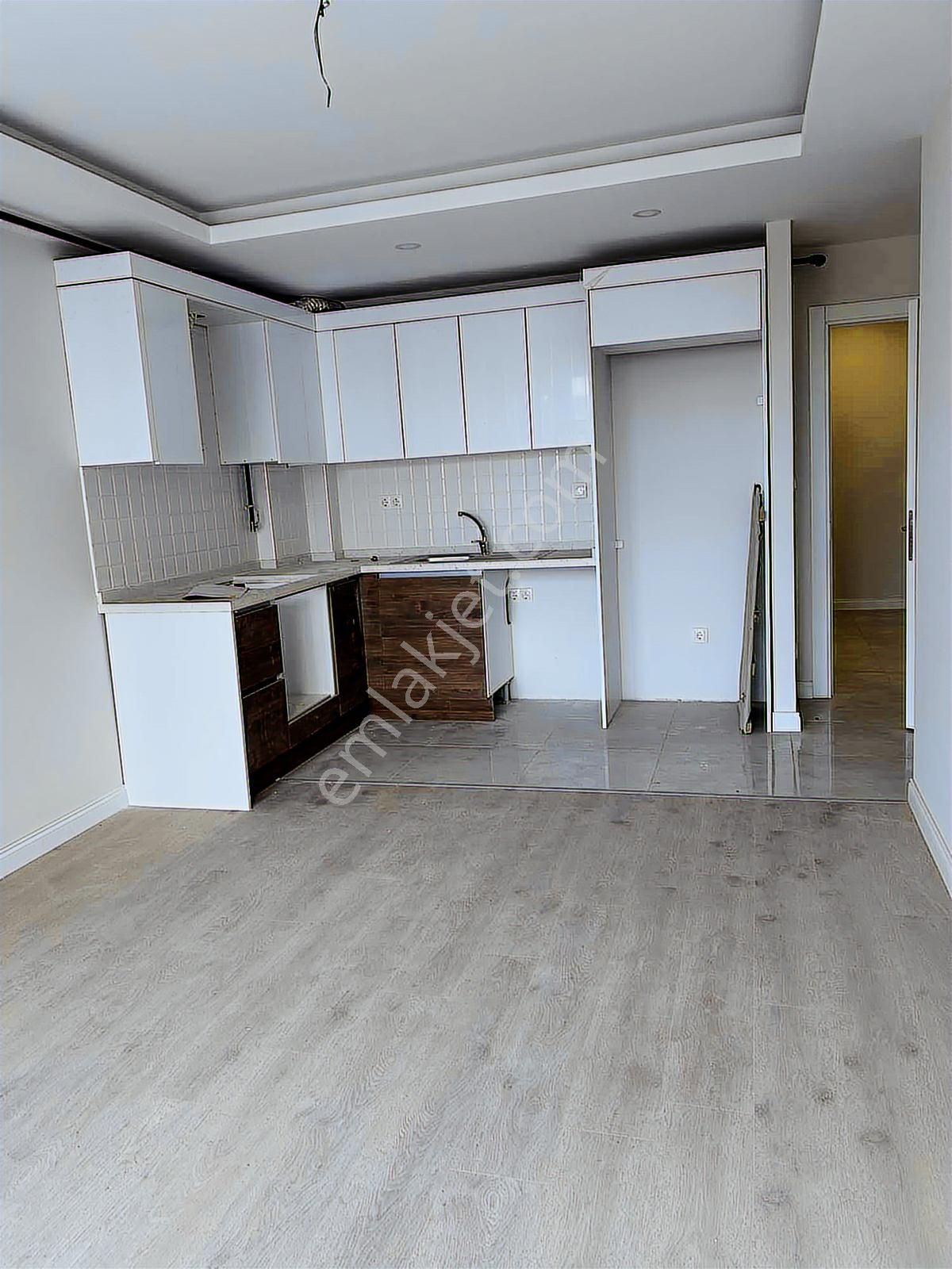 Tevfikbey'de 2+1 Satılık 1.kat 80 M2 Asansörlü Lüks Yapım Daire - Görsel 11