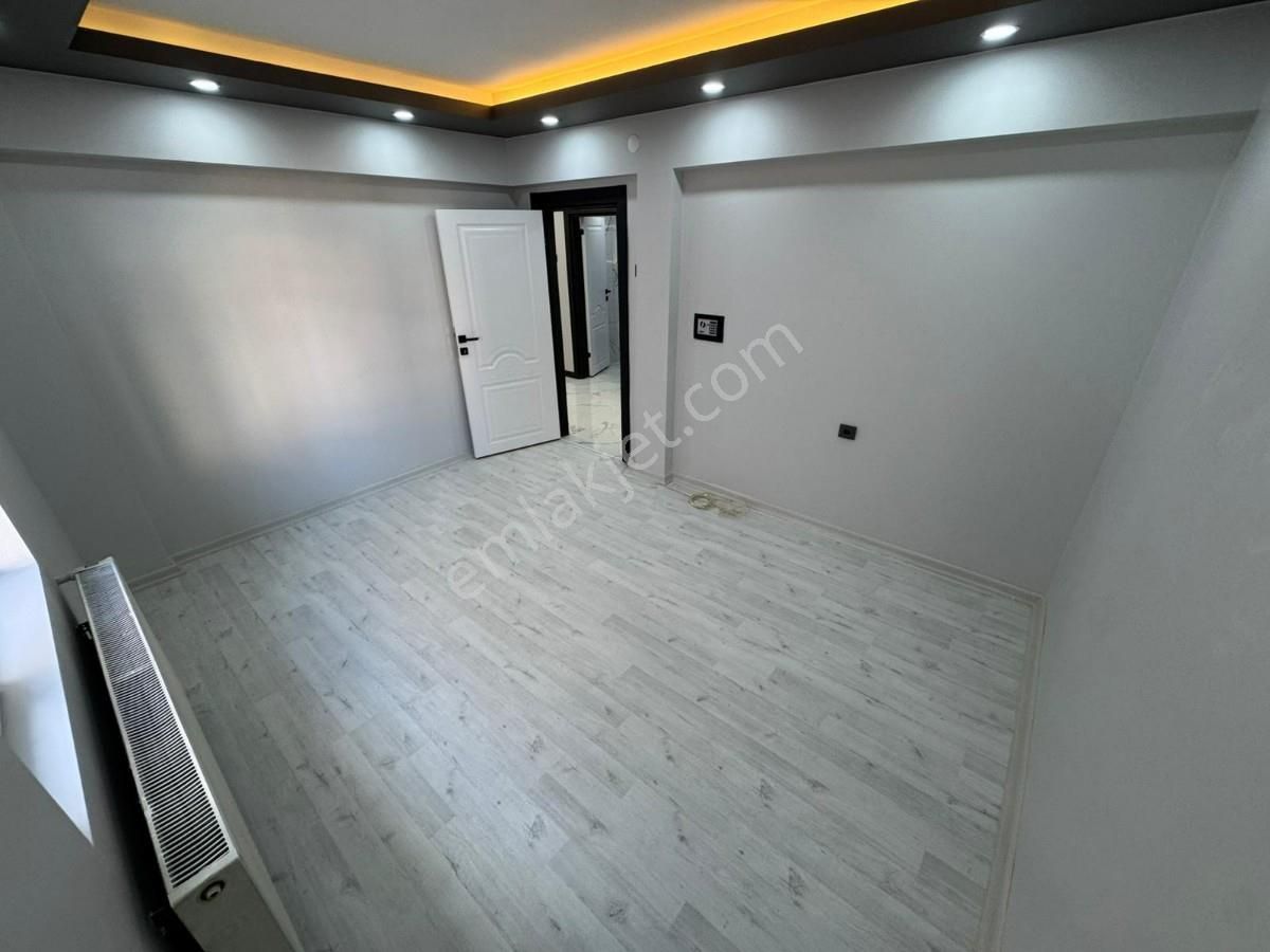 Mareşal Çakmak Mah. 3+1 Ara Katta Ön Cephe Ultra Lüx Yapılı !!! - Görsel 23