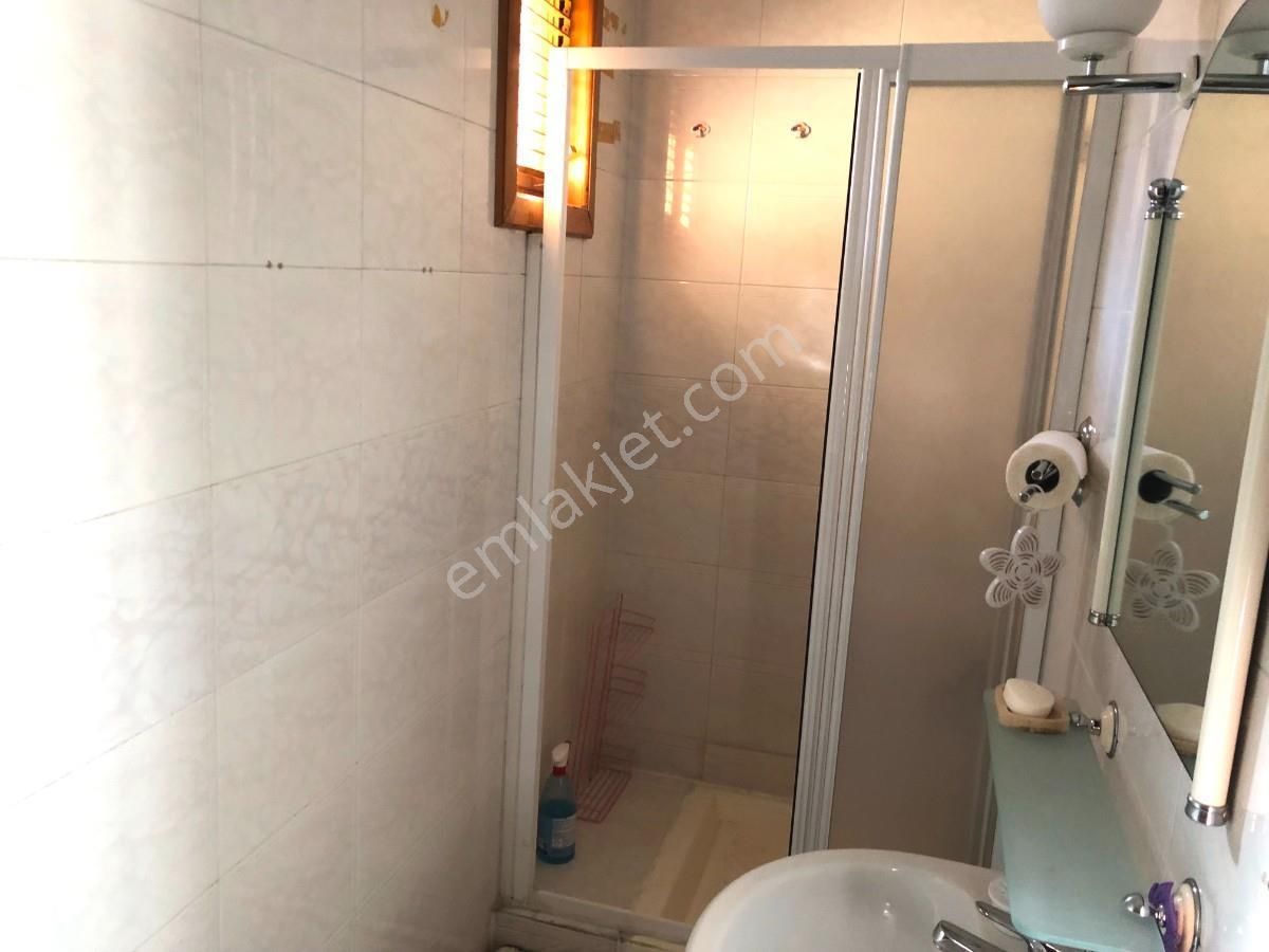 Birlik Podgorista Caddesi Üzeri 4+1 Kombili 180m2 Açık Otoparkl - Görsel 16