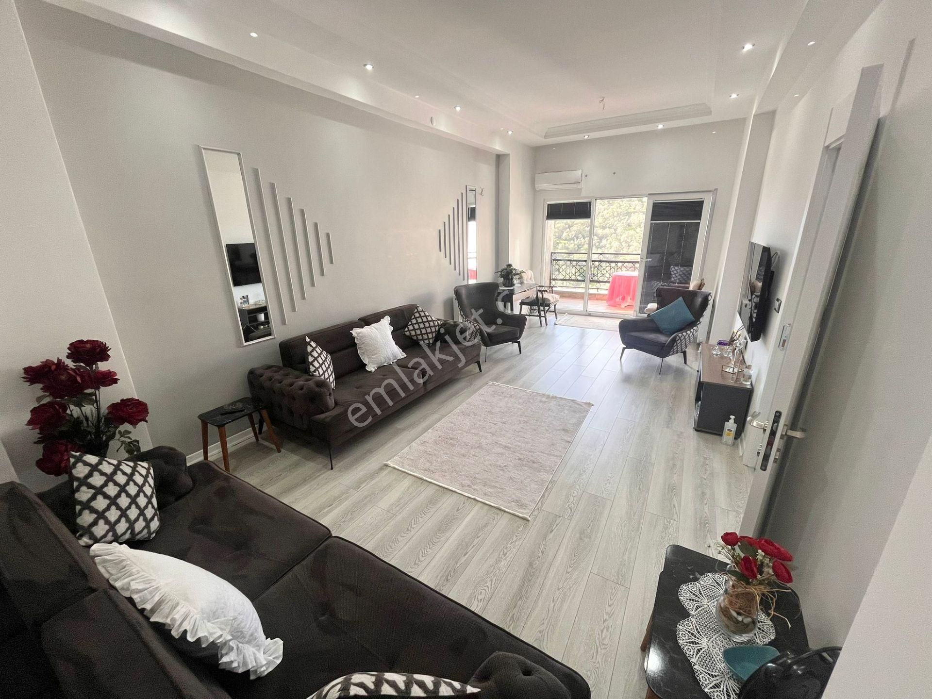 Yükselden Kadıköyün En Lüks Sitesinde Dağ Ve Deniz Manzaralı 2+1 Satılık Daire - Görsel 4