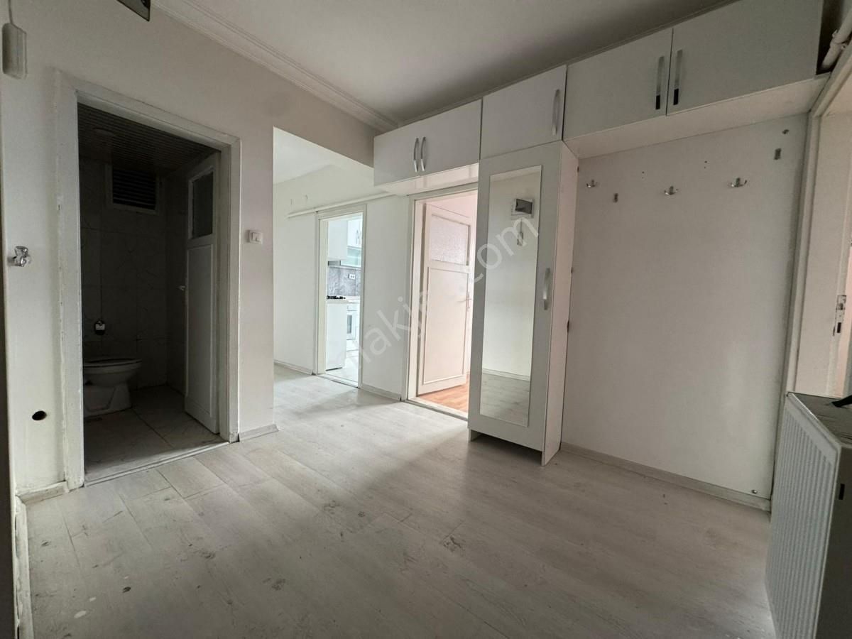 Mareşal Çakmak Mah. 3+1 Ara Katta Ön Cephe Fırsat Dairesi Kaçmaz - Görsel 23