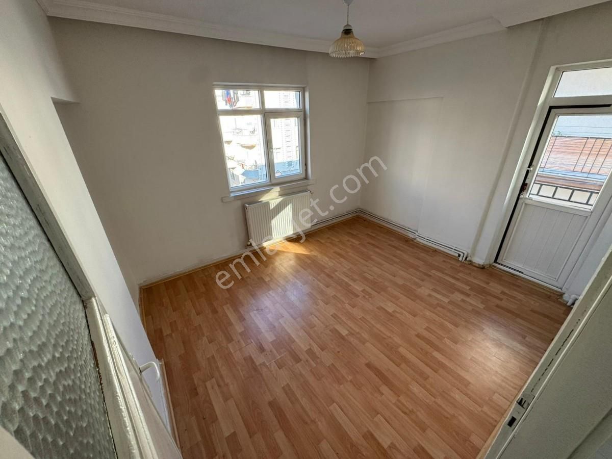 Mareşal Çakmak Mah. 3+1 Ara Katta Ön Cephe Fırsat Dairesi Kaçmaz - Görsel 12