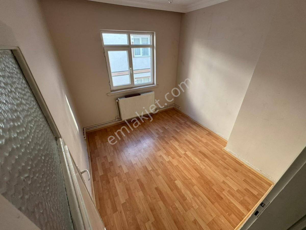 Mareşal Çakmak Mah. 3+1 Ara Katta Ön Cephe Fırsat Dairesi Kaçmaz - Görsel 17