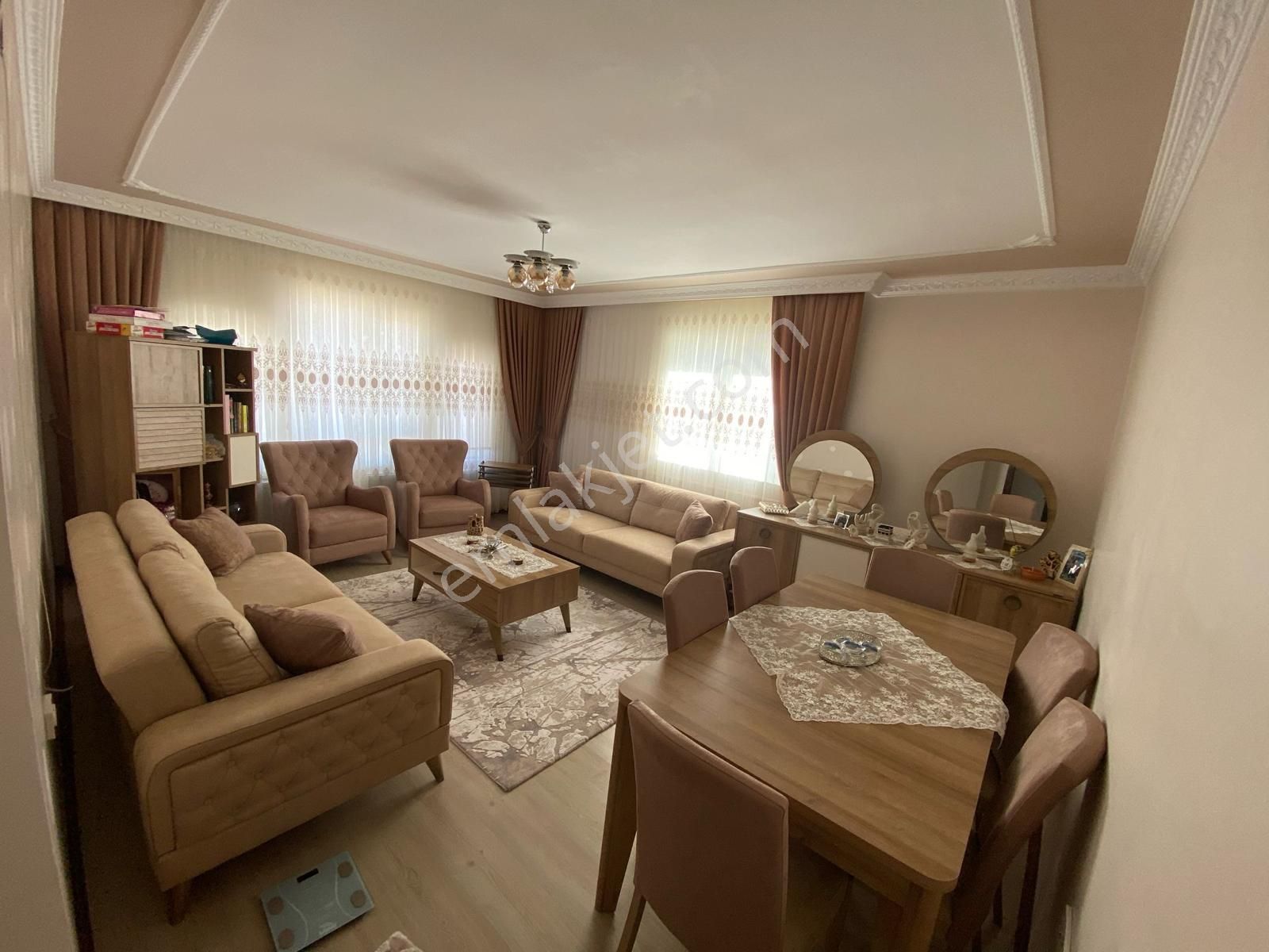 Yayla Mahallesi'nde Manzaralı Asansörlü 3+1 Daire! - Görsel 9