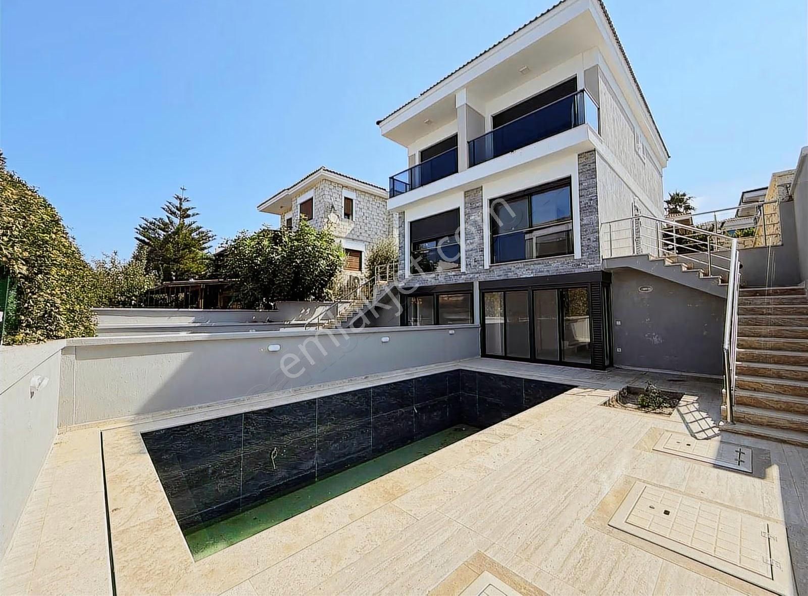 Alya Gayrimenkul Şifnede Havuzlu Deniz Manzaralı Fırsat Villa - Görsel 7