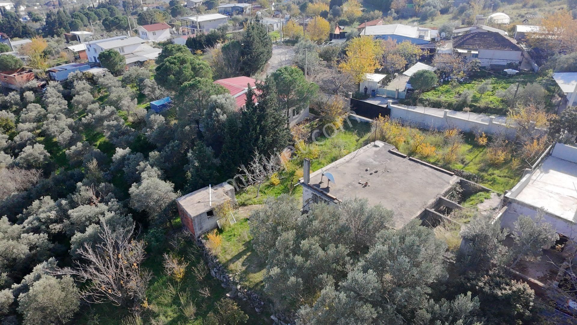 Menderes Görece Ata Mah. 1028 M² Arsa İçinde 100 M² +70 M² Yapılı Kullanımlı Resmi Numaratajlı Mülk - Görsel 3