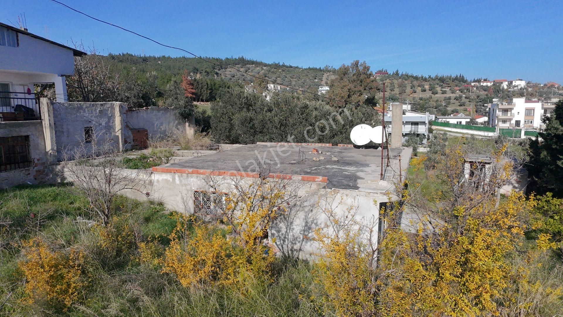 Menderes Görece Ata Mah. 1028 M² Arsa İçinde 100 M² +70 M² Yapılı Kullanımlı Resmi Numaratajlı Mülk - Görsel 23