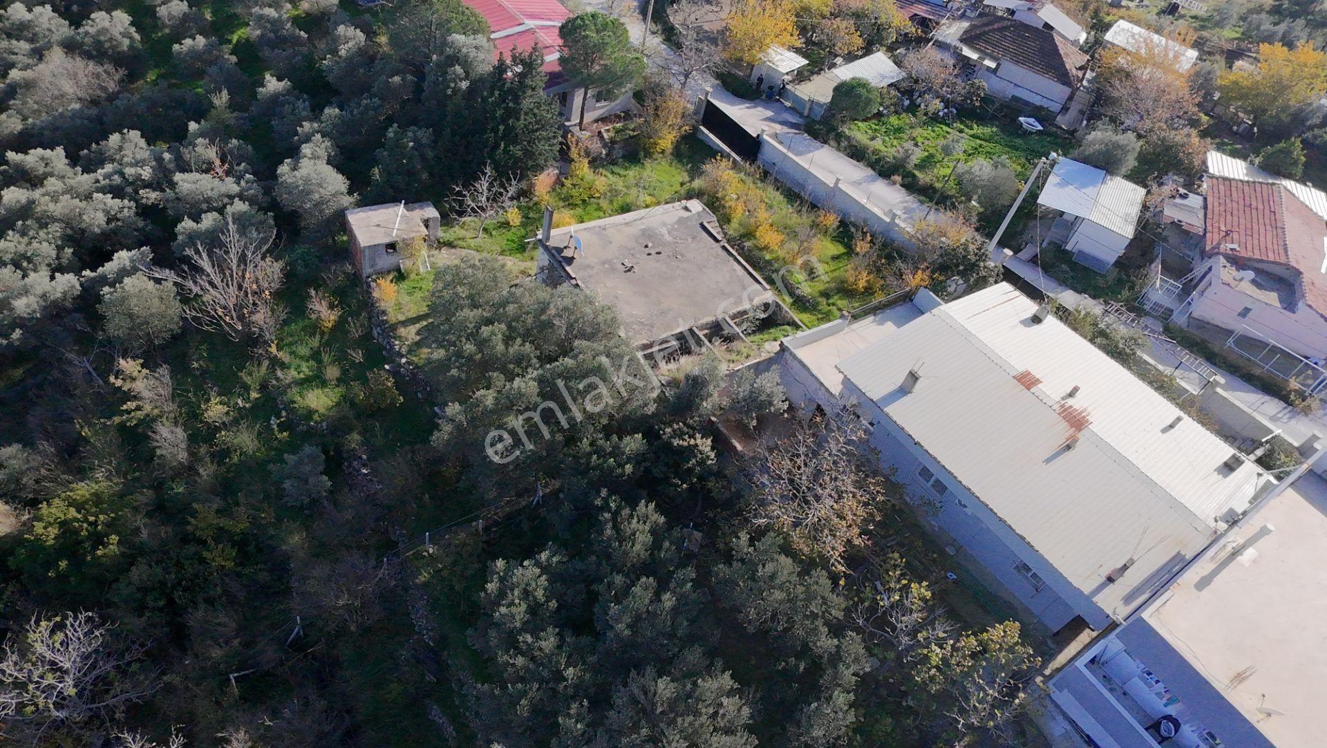 Menderes Görece Ata Mah. 1028 M² Arsa İçinde 100 M² +70 M² Yapılı Kullanımlı Resmi Numaratajlı Mülk - Görsel 17