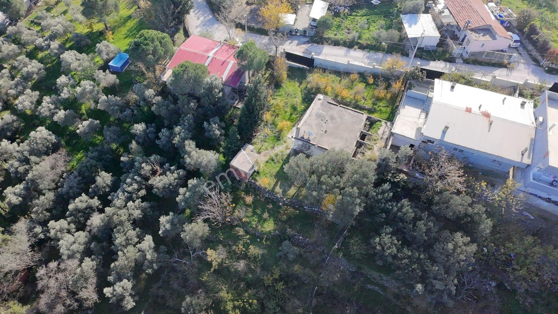 Menderes Görece Ata Mah. 1028 M² Arsa İçinde 100 M² +70 M² Yapılı Kullanımlı Resmi Numaratajlı Mülk - Görsel 35