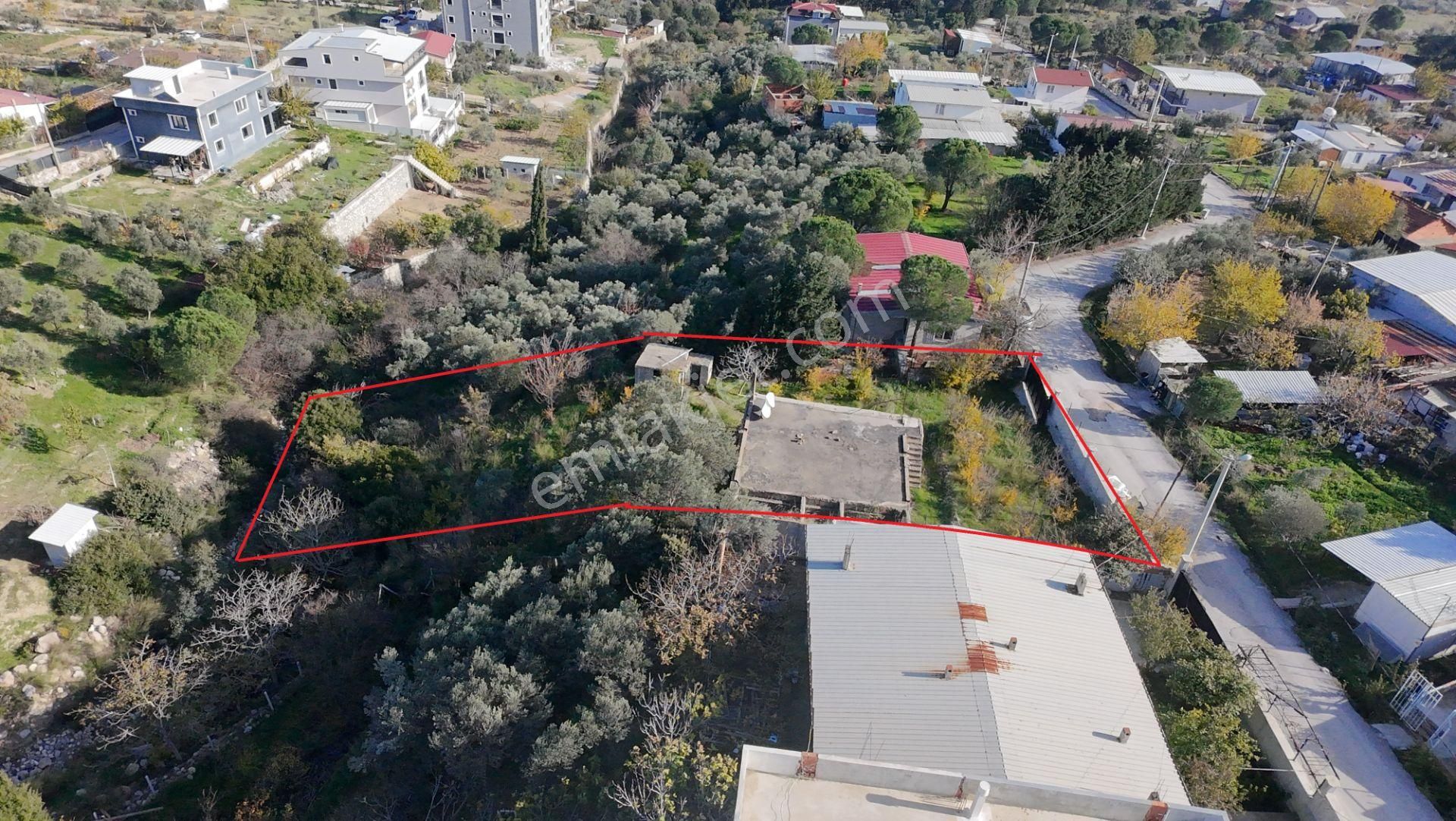 Menderes Görece Ata Mah. 1028 M² Arsa İçinde 100 M² +70 M² Yapılı Kullanımlı Resmi Numaratajlı Mülk - Görsel 4
