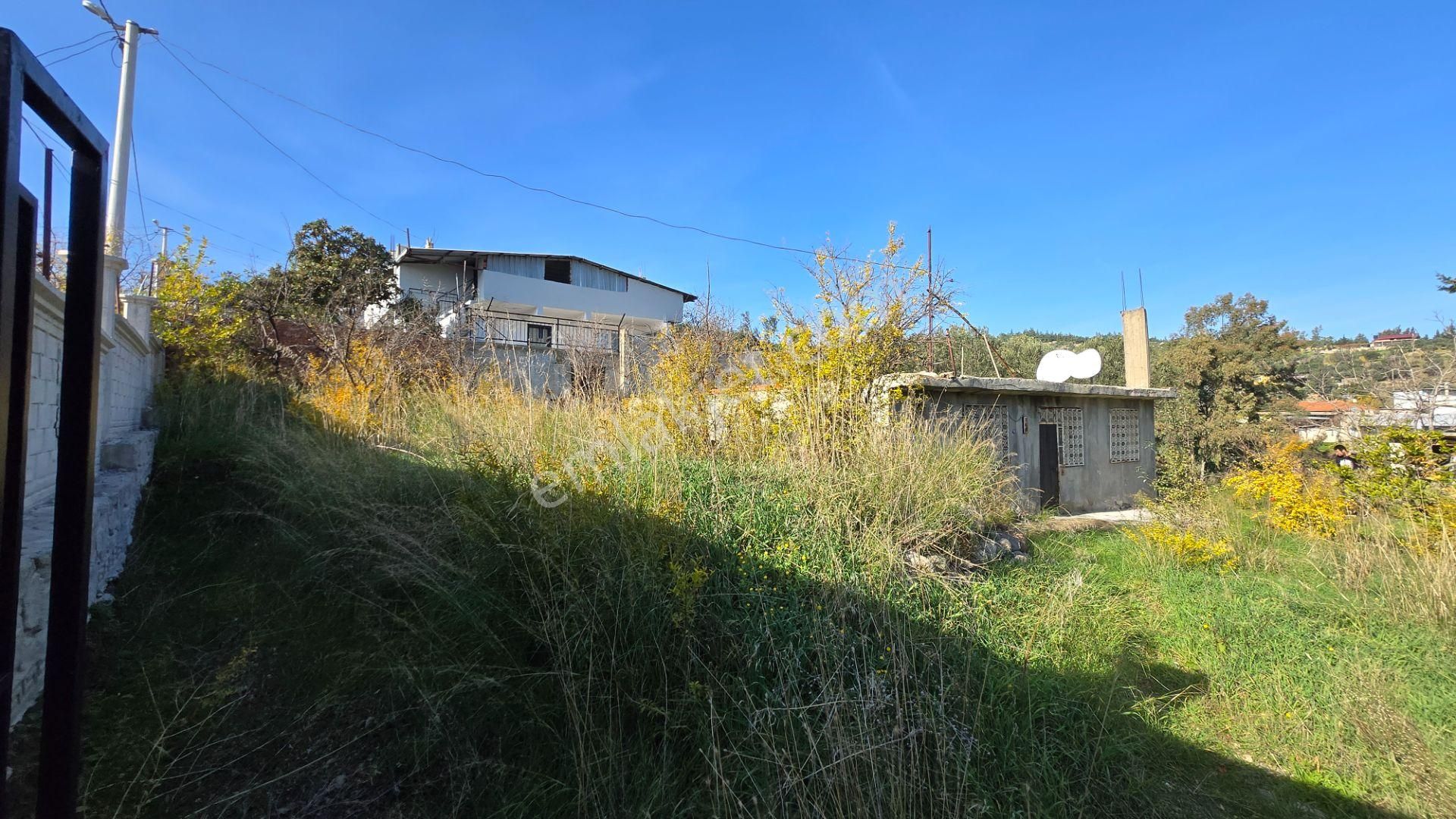 Menderes Görece Ata Mah. 1028 M² Arsa İçinde 100 M² +70 M² Yapılı Kullanımlı Resmi Numaratajlı Mülk - Görsel 26