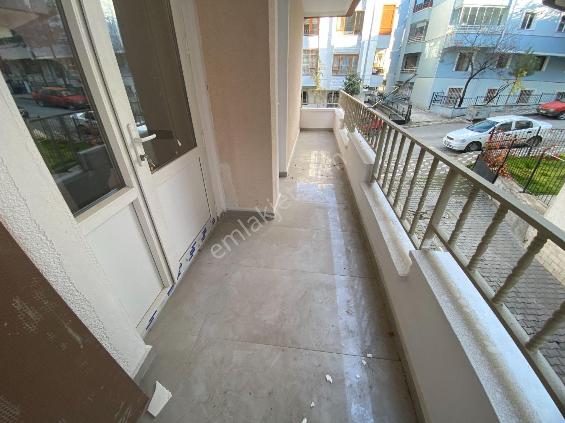 Salı Pazarına Yakın Ara Katta Ön Cephe Full+full 3+1 Daire - Görsel 34