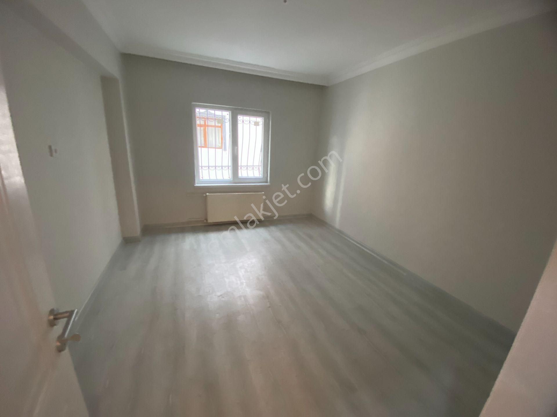 Salı Pazarına Yakın Ara Katta Ön Cephe Full+full 3+1 Daire - Görsel 18