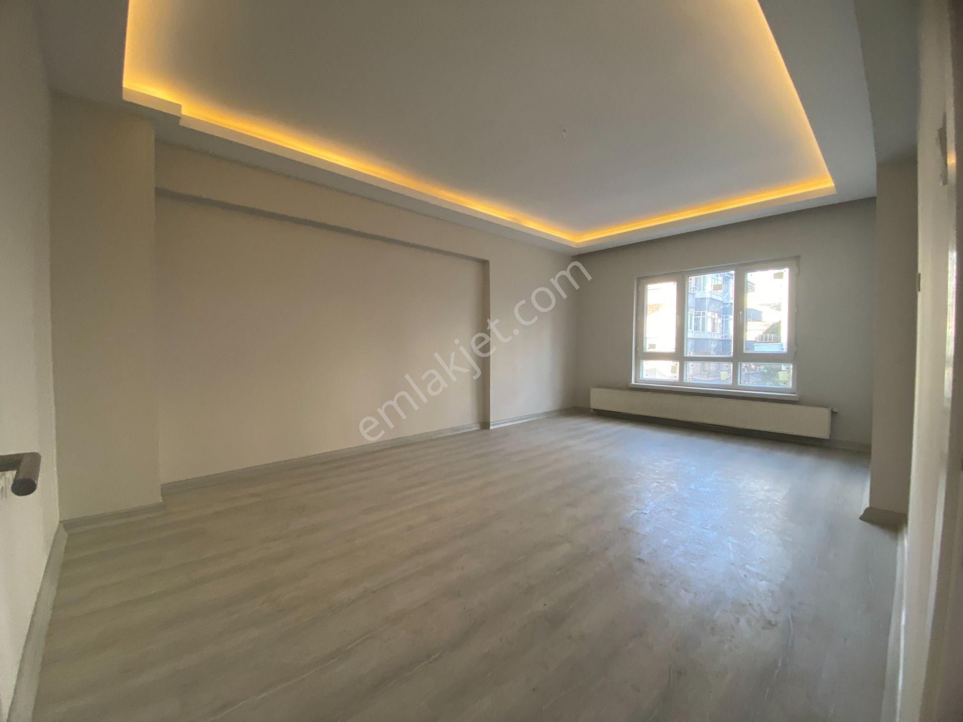 Salı Pazarına Yakın Ara Katta Ön Cephe Full+full 3+1 Daire - Görsel 2